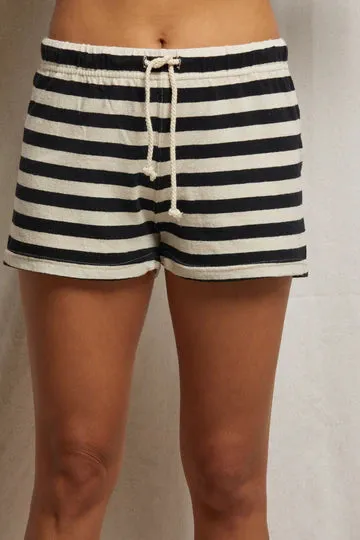 Jesse Short Low-waisted Airflow Design