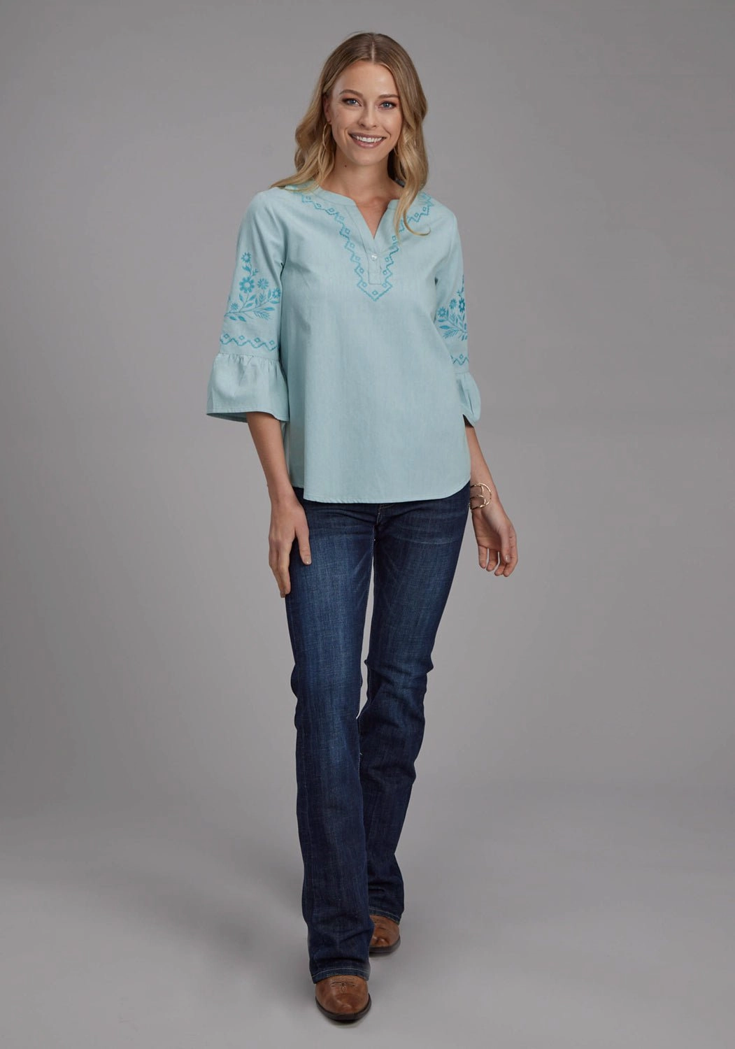 Vibrant Hue Modern Cut Roper Womens Floral Bell Sleeve Blue 100% Cotton S/S Blouse