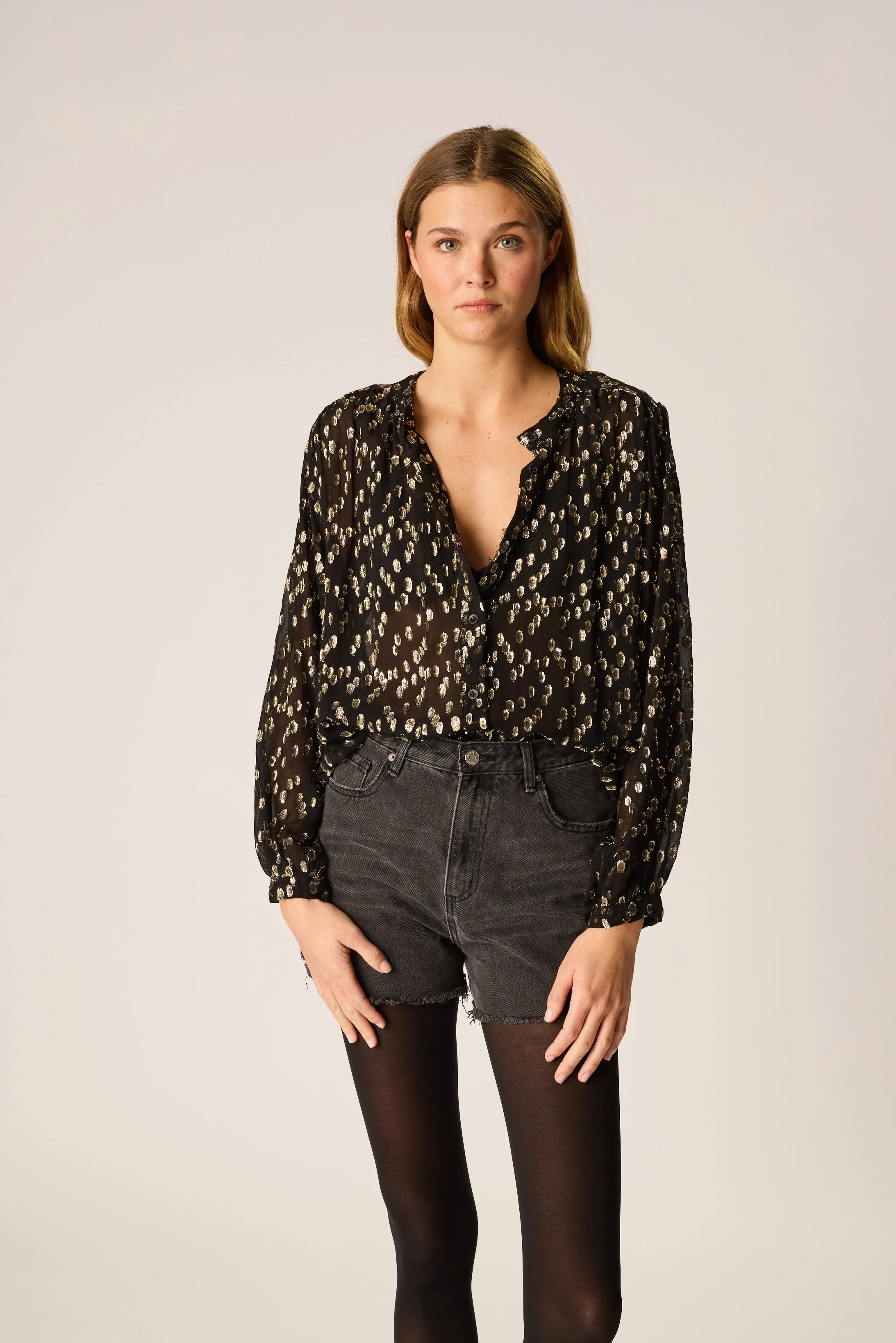 TOLAN SHIRT Active Look Convertible Sleeve Adaptation