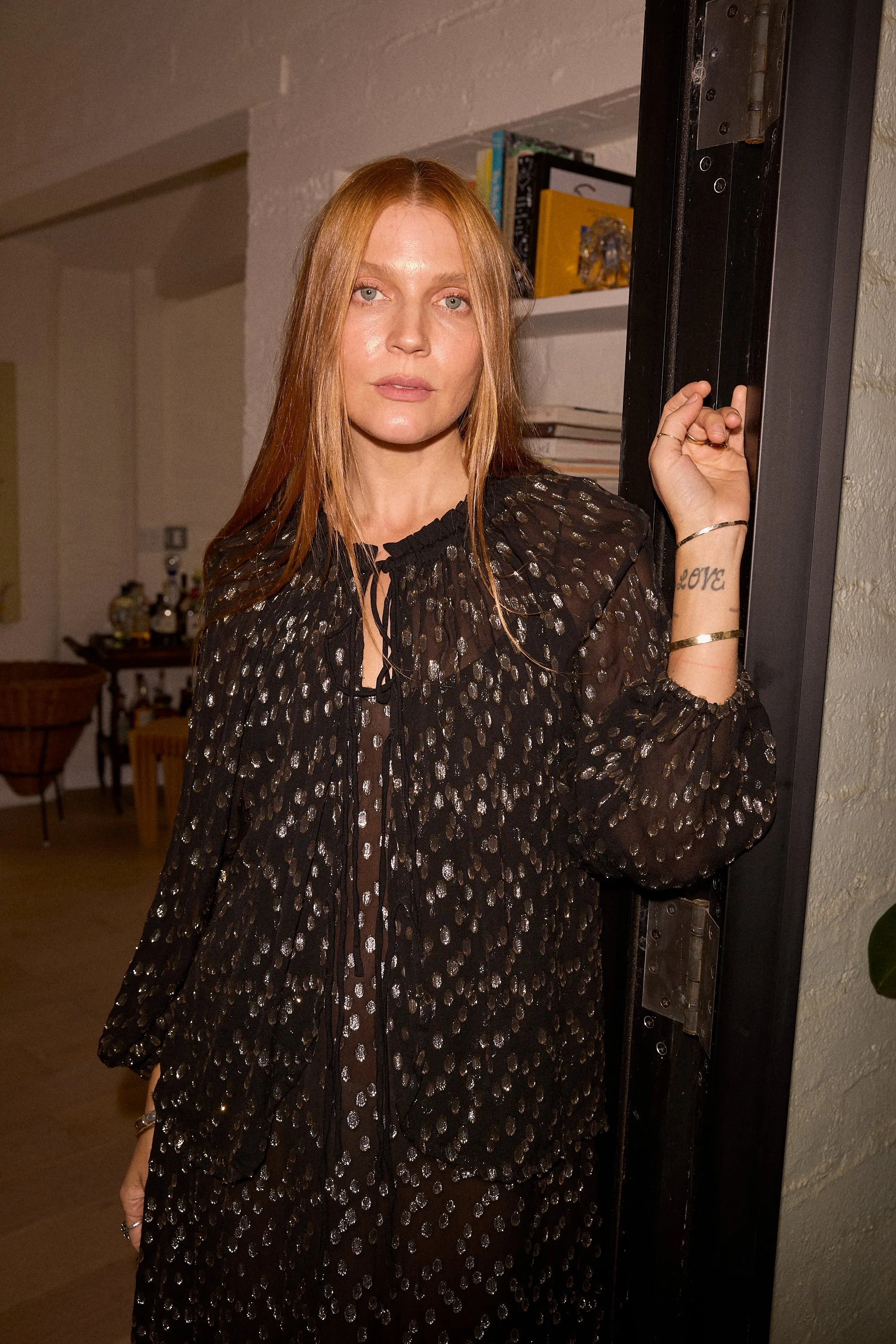 Hidden Zipper Closure AllDay Comfort Tech ELISE TOP