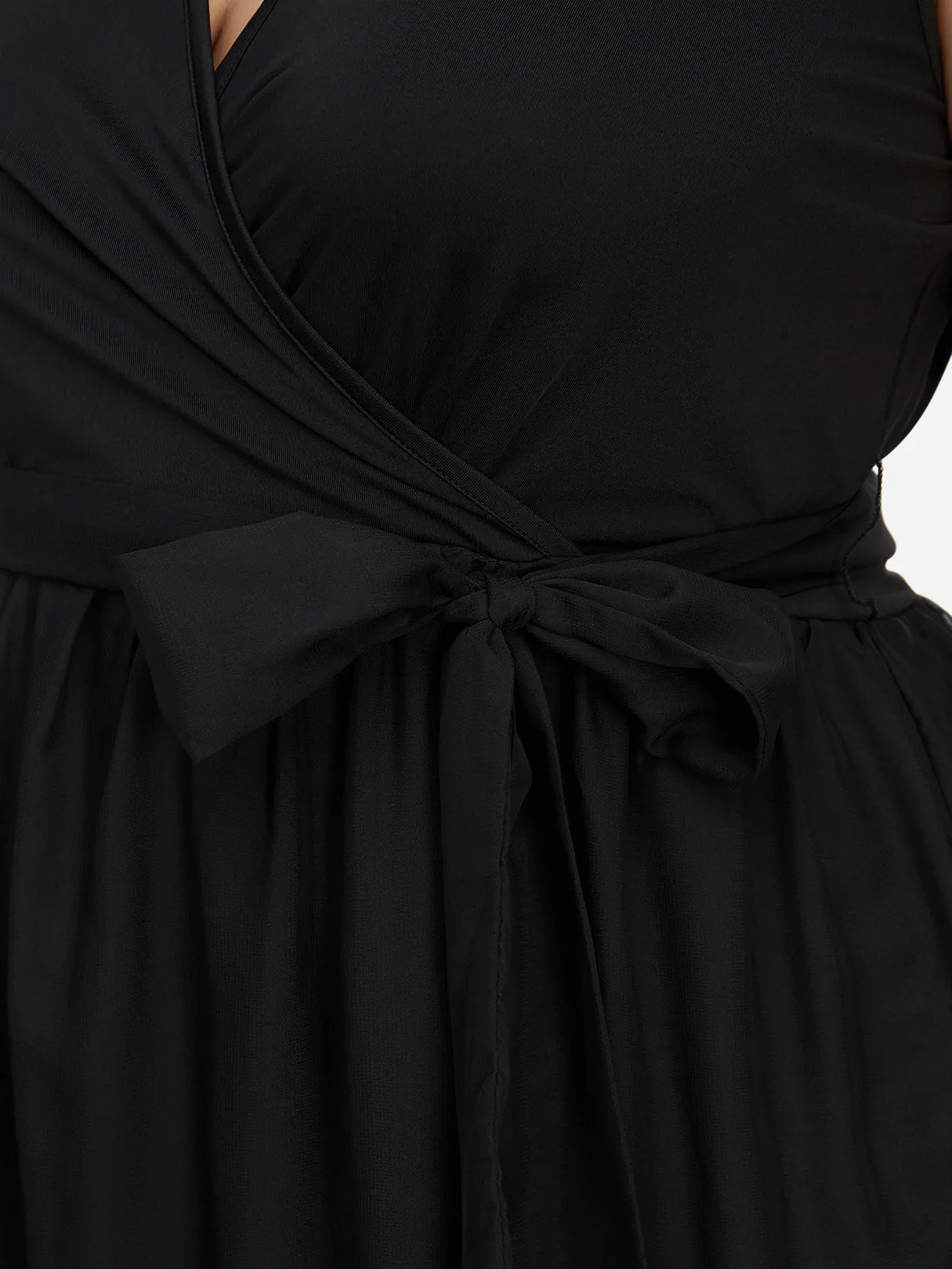 OEM ODM V-Neck Plain Self-Tie Wrap Sleeveless Slit Hem Black Plus Size Maxi Dresses