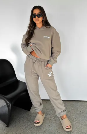 Layered Edge Trim Offstage Sweatpants Fawn