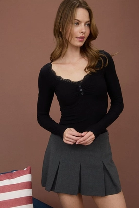 OWEN LACE TRIM BUTTON DETAIL LONG SLEEVE KNIT TOP Relaxed Fit Shirt