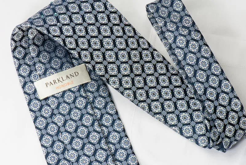 Park Land Men's Silk Rhinestone Necktie Silver Foulard Floral Design On Blue With Sparkles