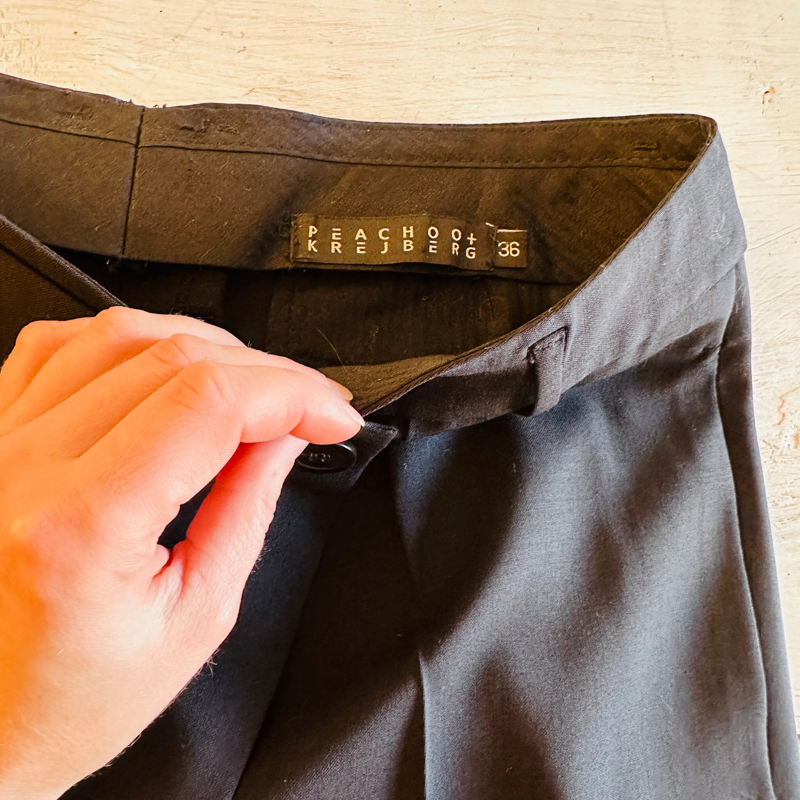 PEACHOO   KREJBERG WOOL PANTS // WAIST SIZE 26