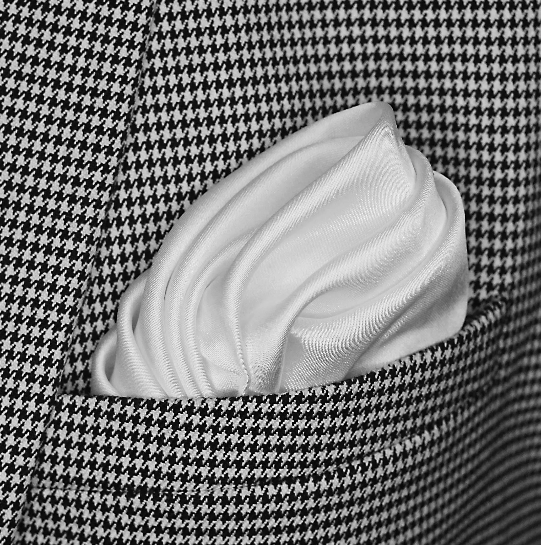 Pearl White Paradigm Silk Pocket Squares