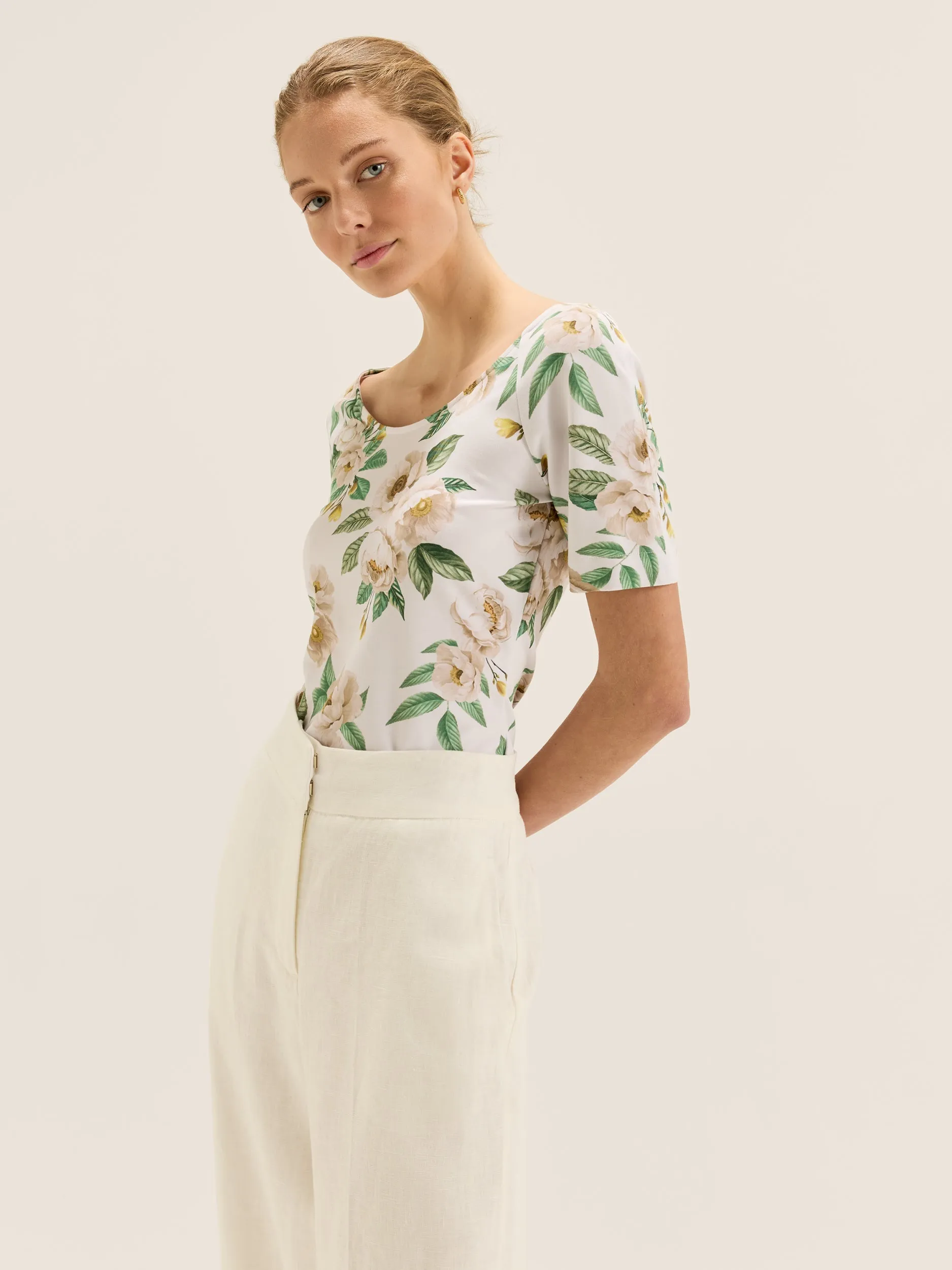 Peony Ponte Top Reinforced Hemline Wrinkle Resistant Treatment