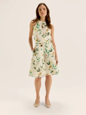 MinimalistSilhouette Breathable Construction Peony Skirt