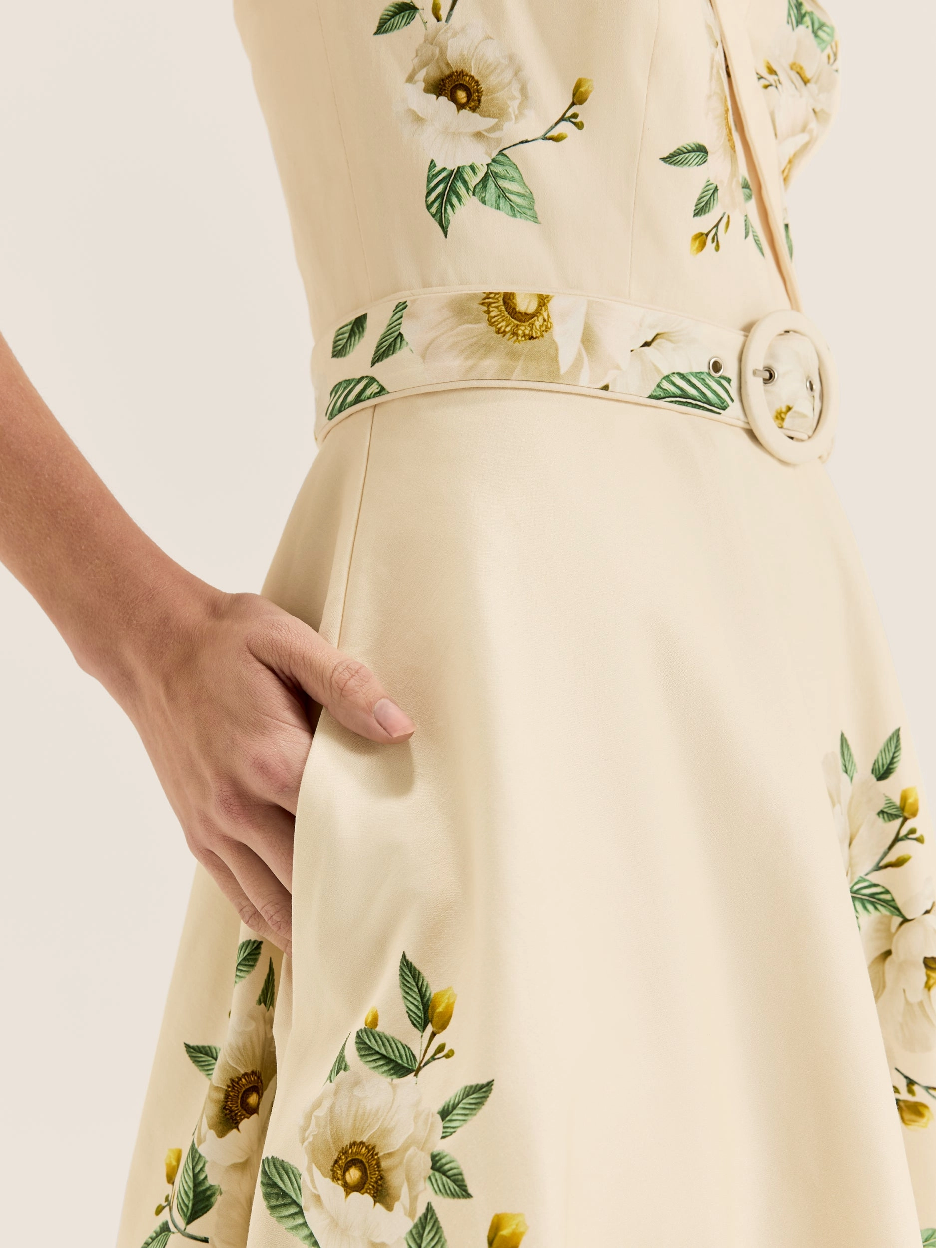 Cool Movement Stylish Feel Peony Dress