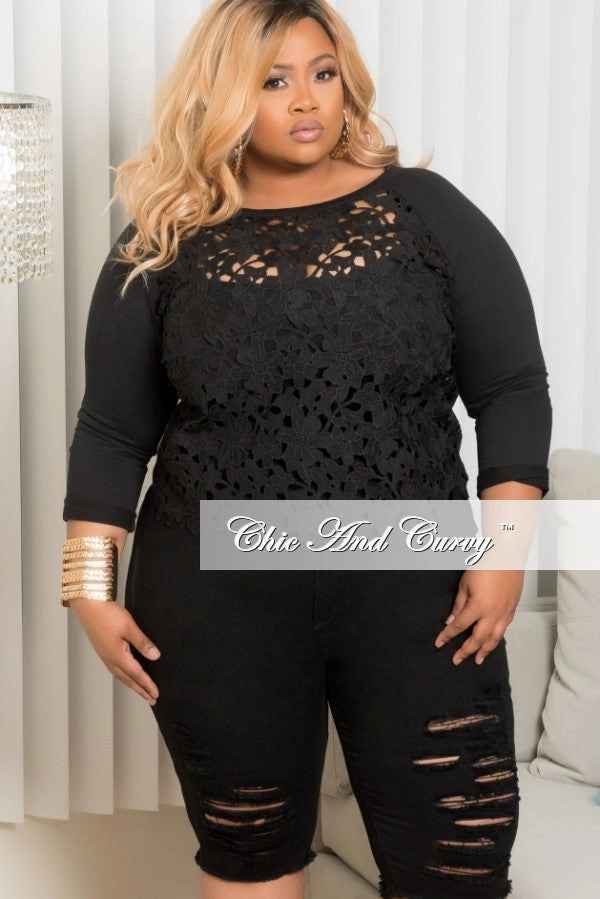 Organic Cotton Comfortable Look Final Sale Plus Size Embroidered Lace Front Top in Black