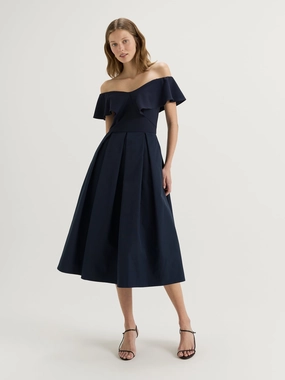 Sophisticated cocktail dress Urban Chic Petal Fluted Dress