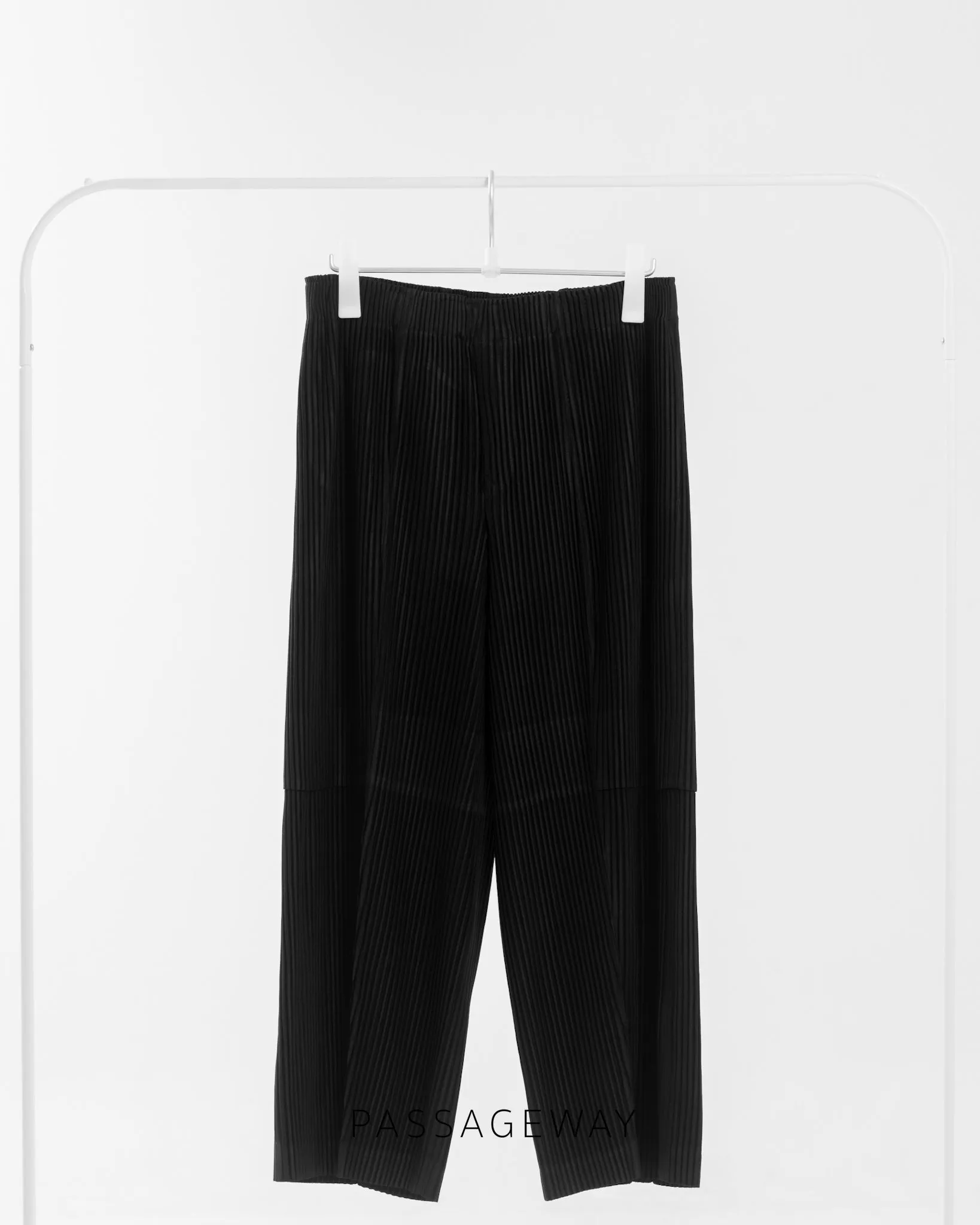 Pleated Cargo Trousers