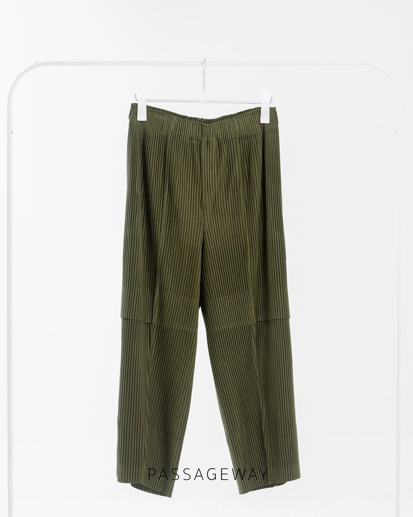 Pleated Cargo Trousers