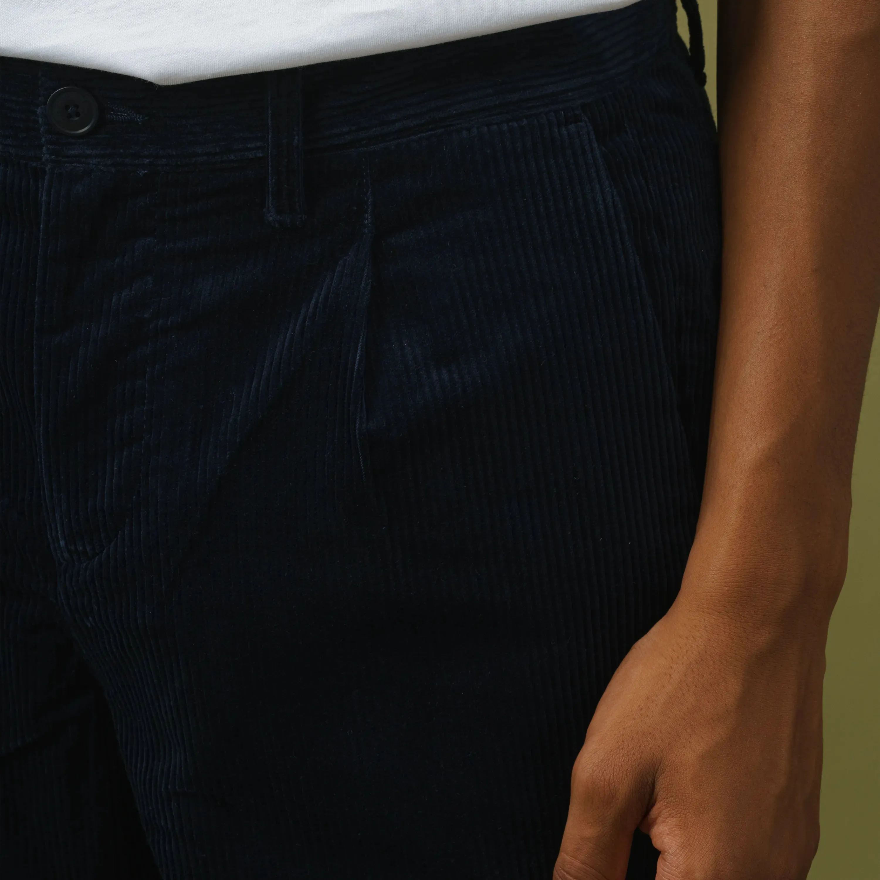 PLEATED CORDUROY TROUSERS