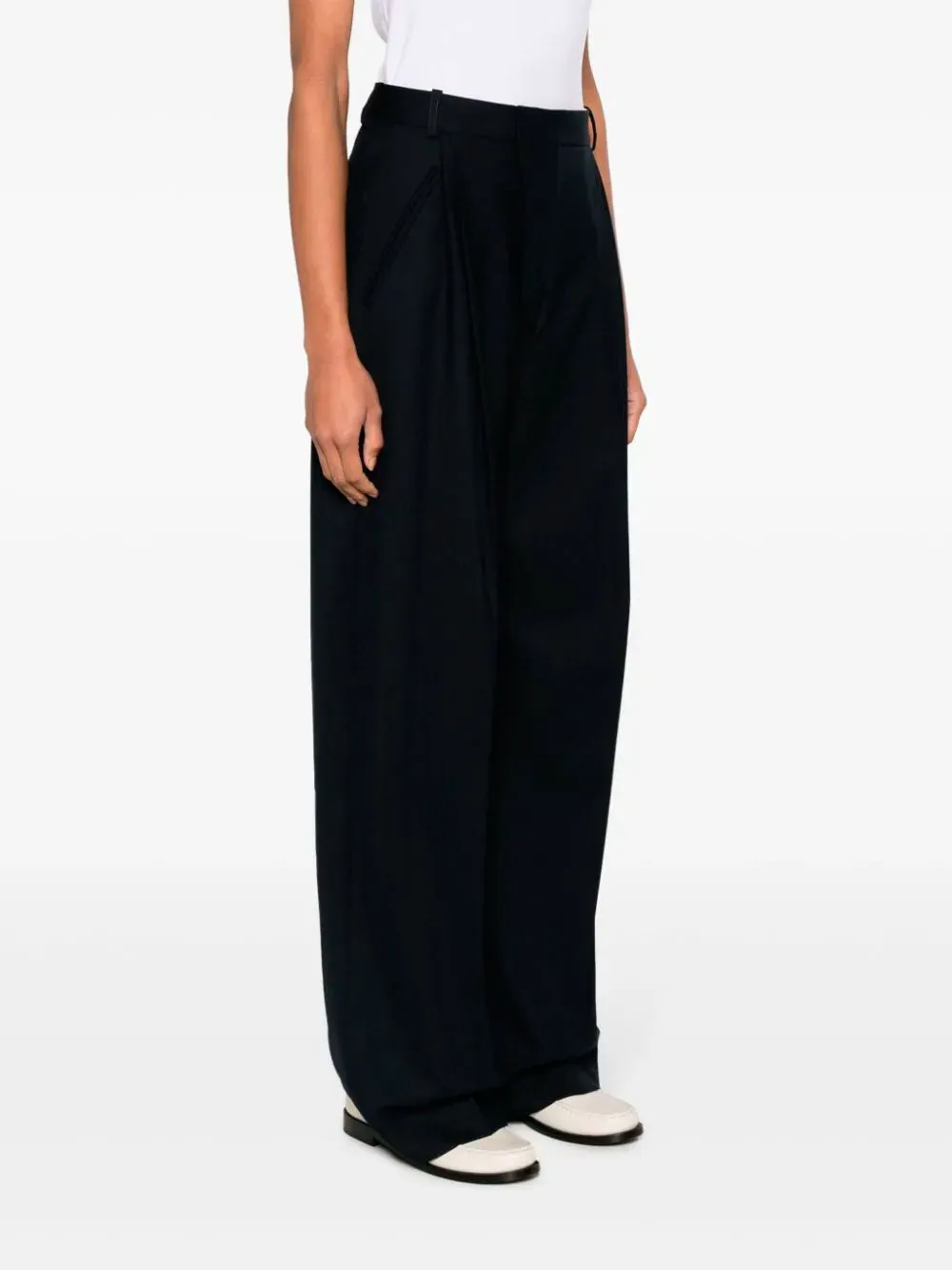 Pleated trousers