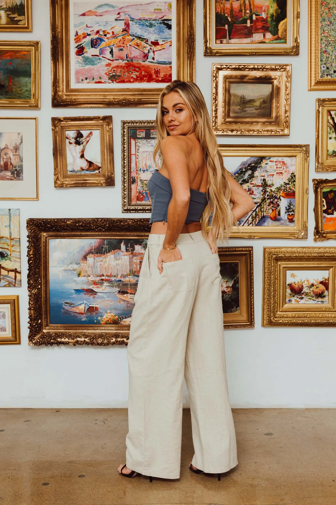 PLEATED WIDE LEG TROUSER - SAND
