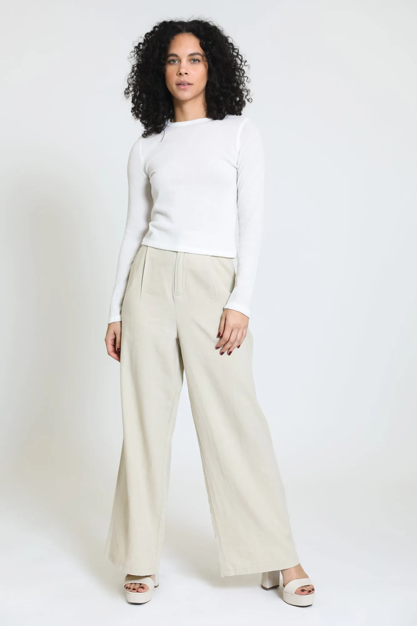 PLEATED WIDE LEG TROUSER - SAND