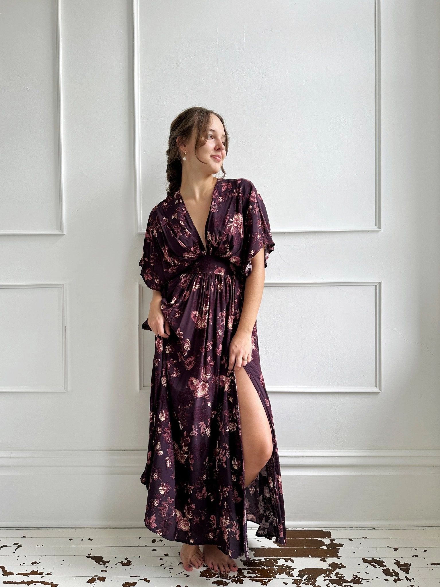Stylish Touch Plunging V-Neck Floral Maxi Dress