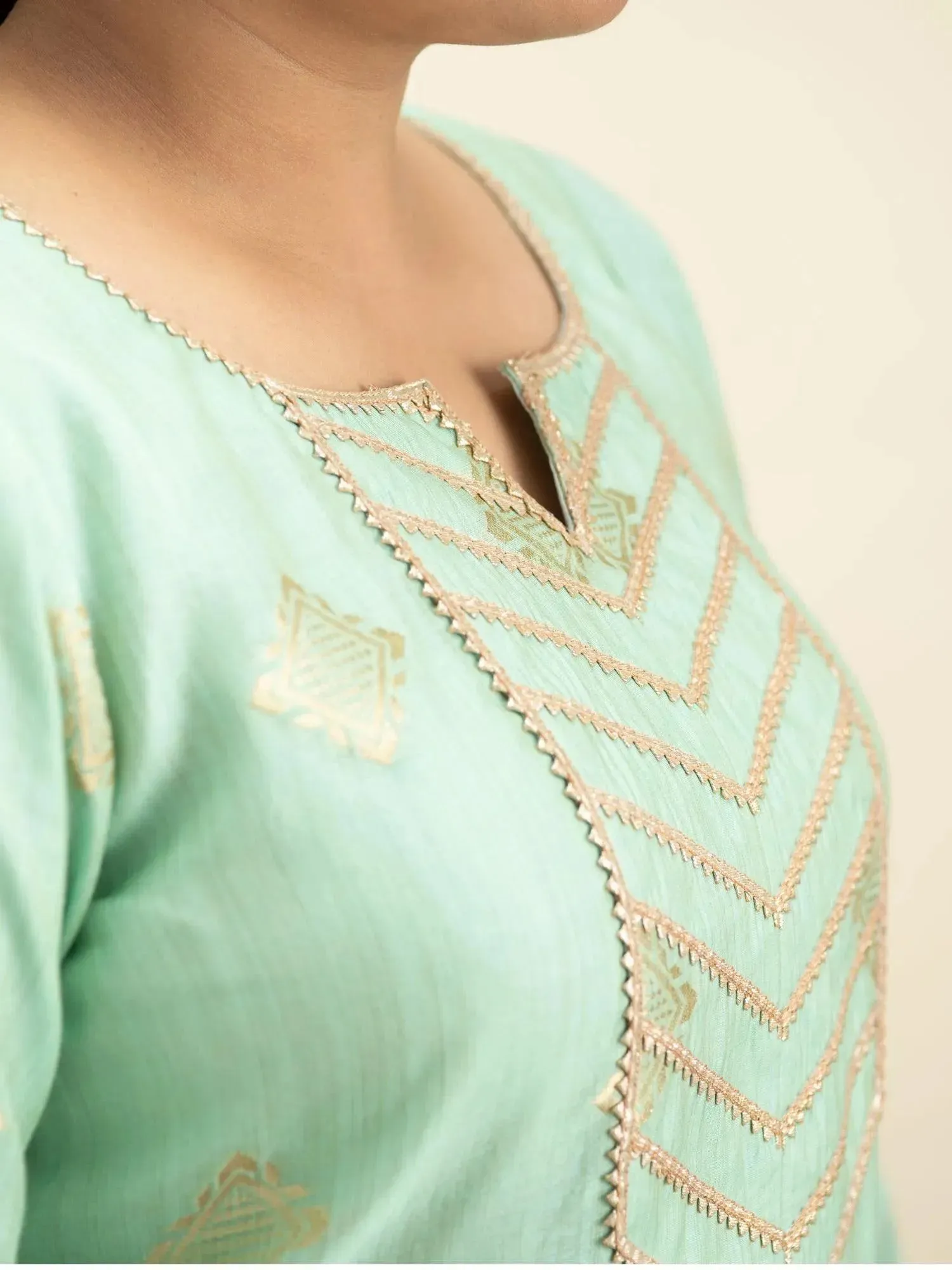 Plus Size Green Self Design Silk Straight Kurta With Palazzos & Dupatta