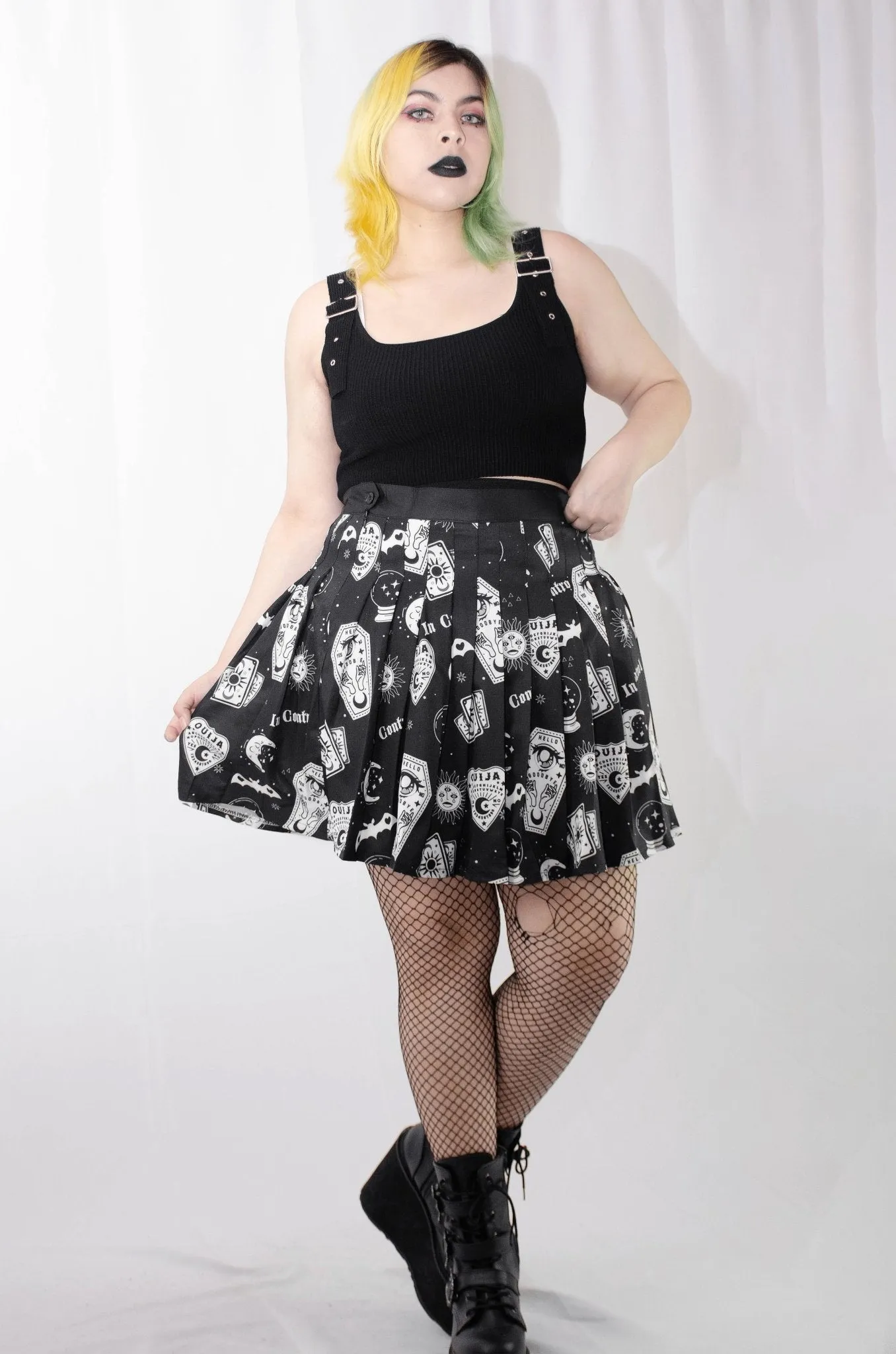 Plus Size Night Reading Gothic Pleated Skirt