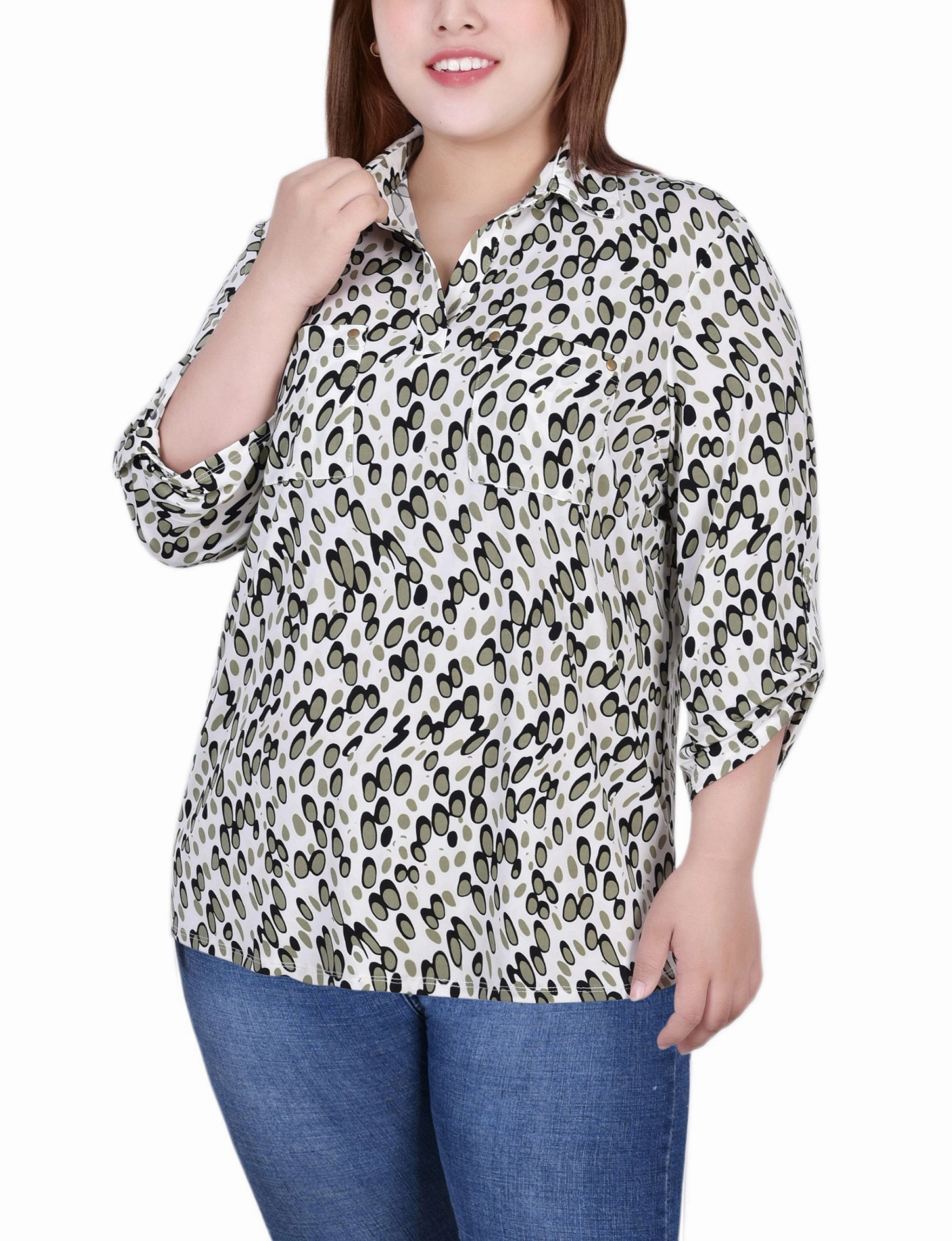Midweight Four Way Stretch Plus Size 3/4 Roll Tab Sleeve Studded Y Neck Top