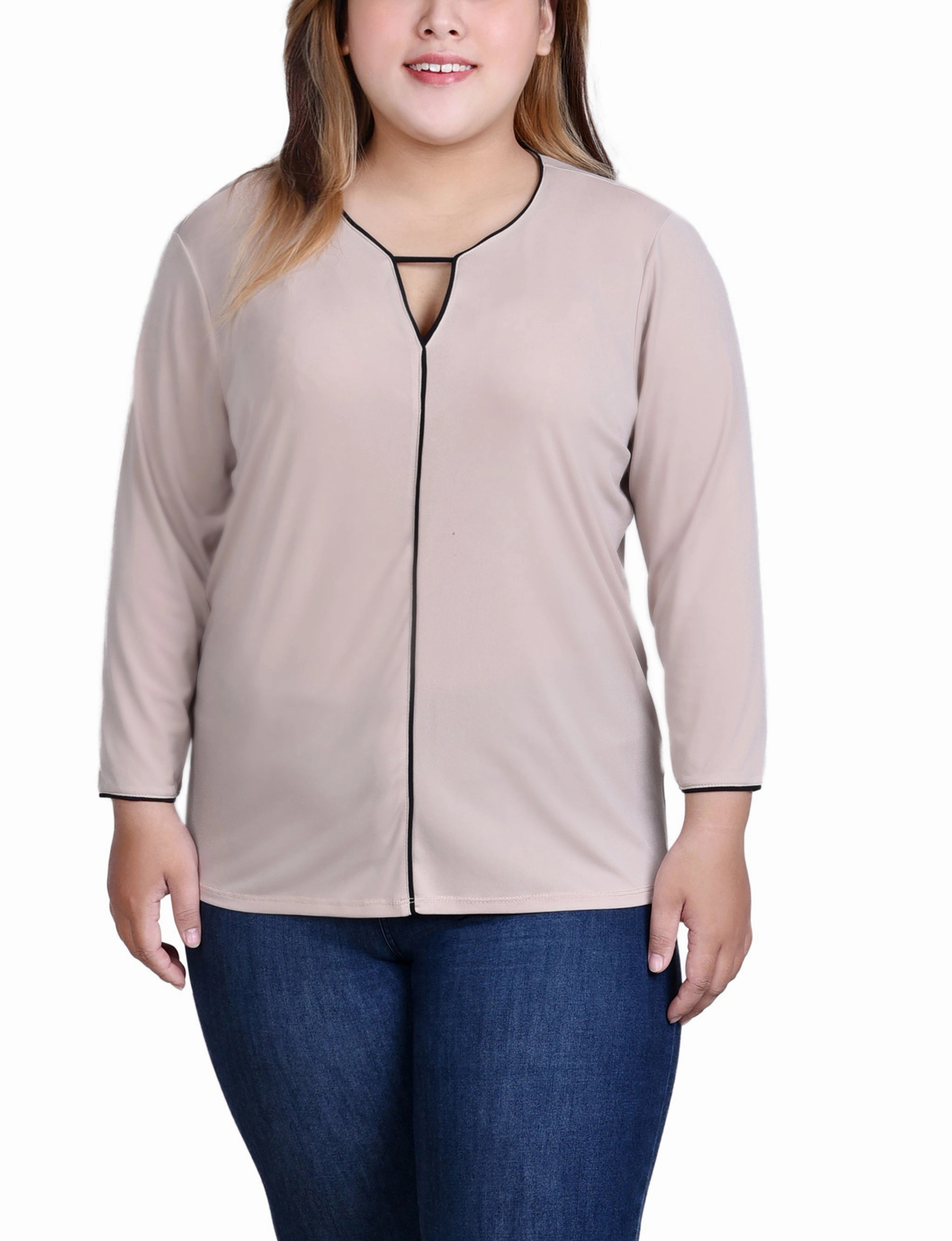 TexturedSurface LayeringFriendly Weight Plus Size 3/4 Sleeve Piped Top