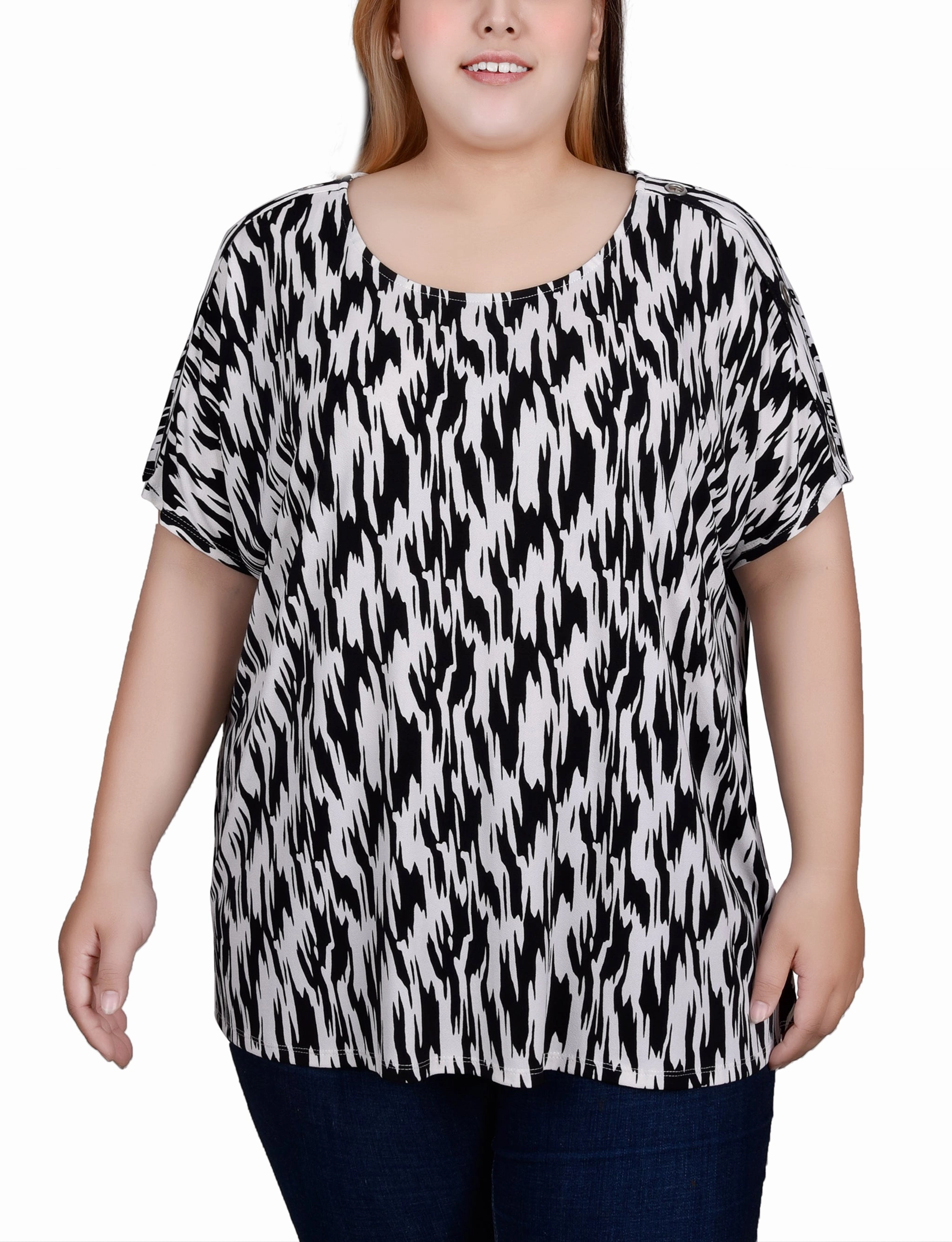 QuickDryConstruction Plus Size Short Sleeve Extended Sleeve Tunic Top