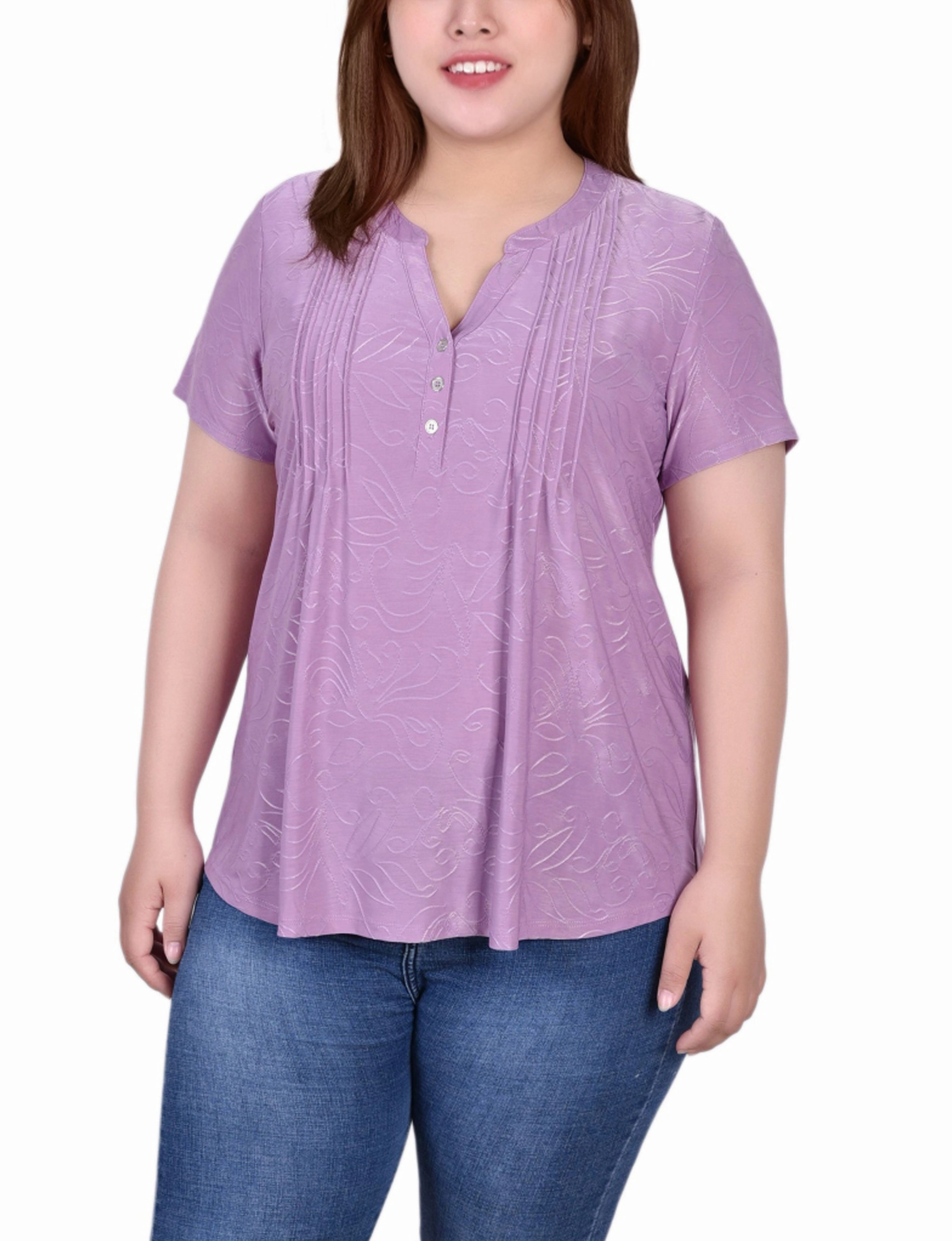 Plus Size Short Sleeve Y Neck Jacquard Knit Top SustainableBlend Breathable mesh panel