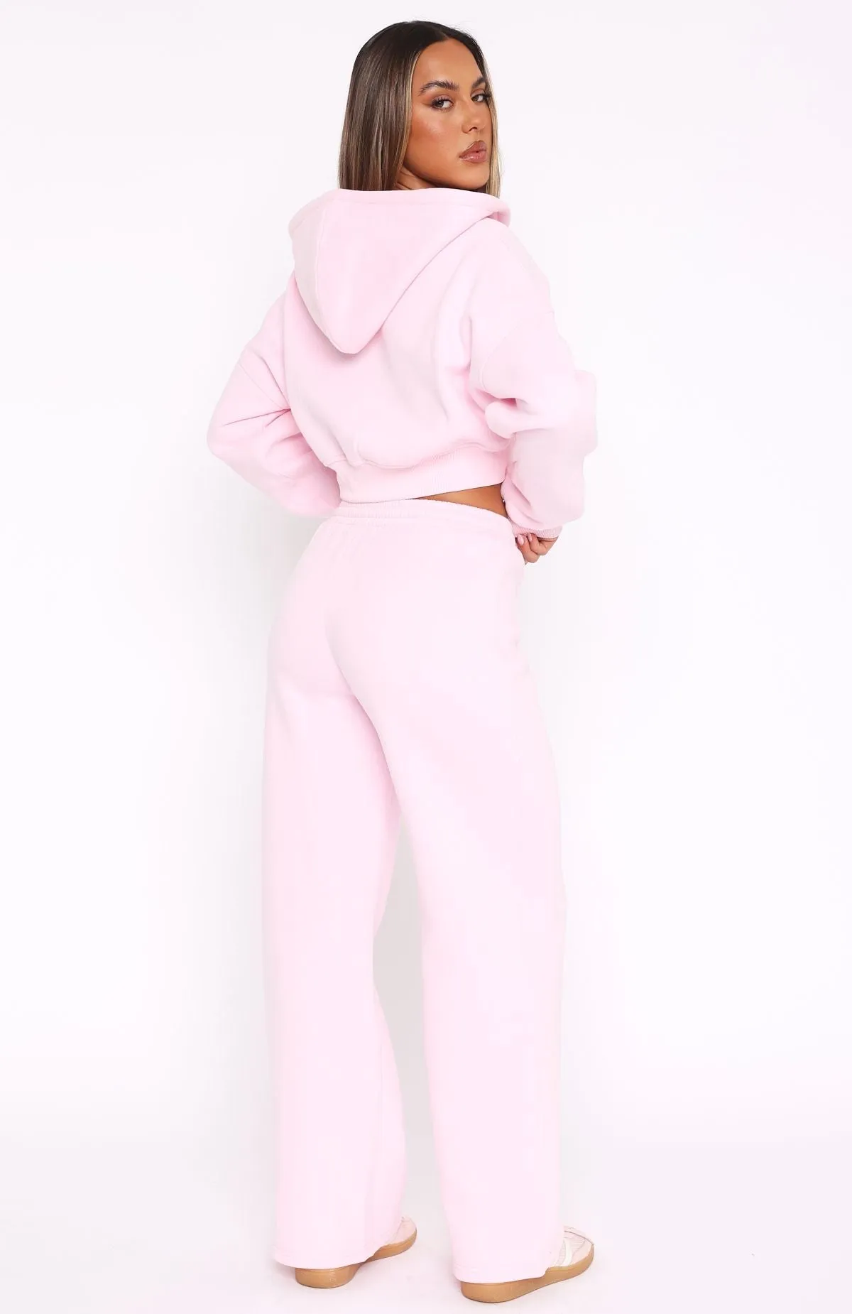 Subtle Detail Straight Forward Wide Leg Sweatpants Pink