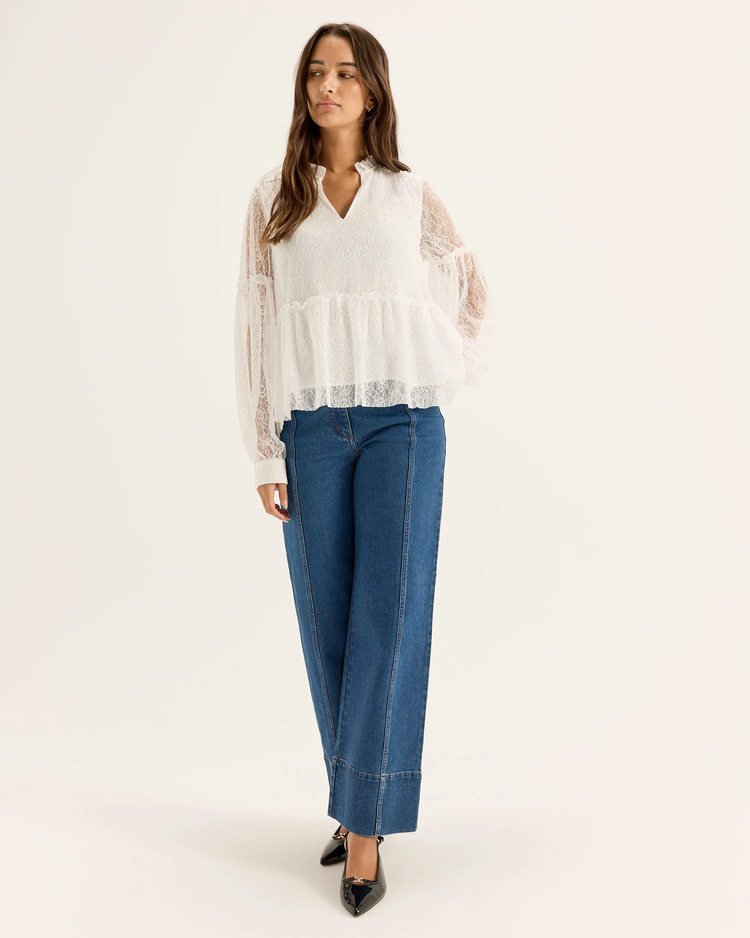 Pompidou Lace Blouse DoubleStitchedHem