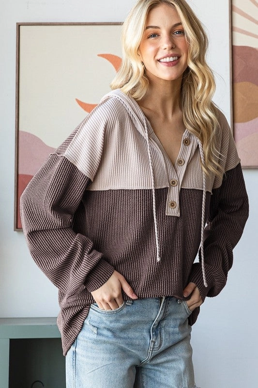 Soft Inner Lining Urban Ribbed Contrast Hoodie With Button