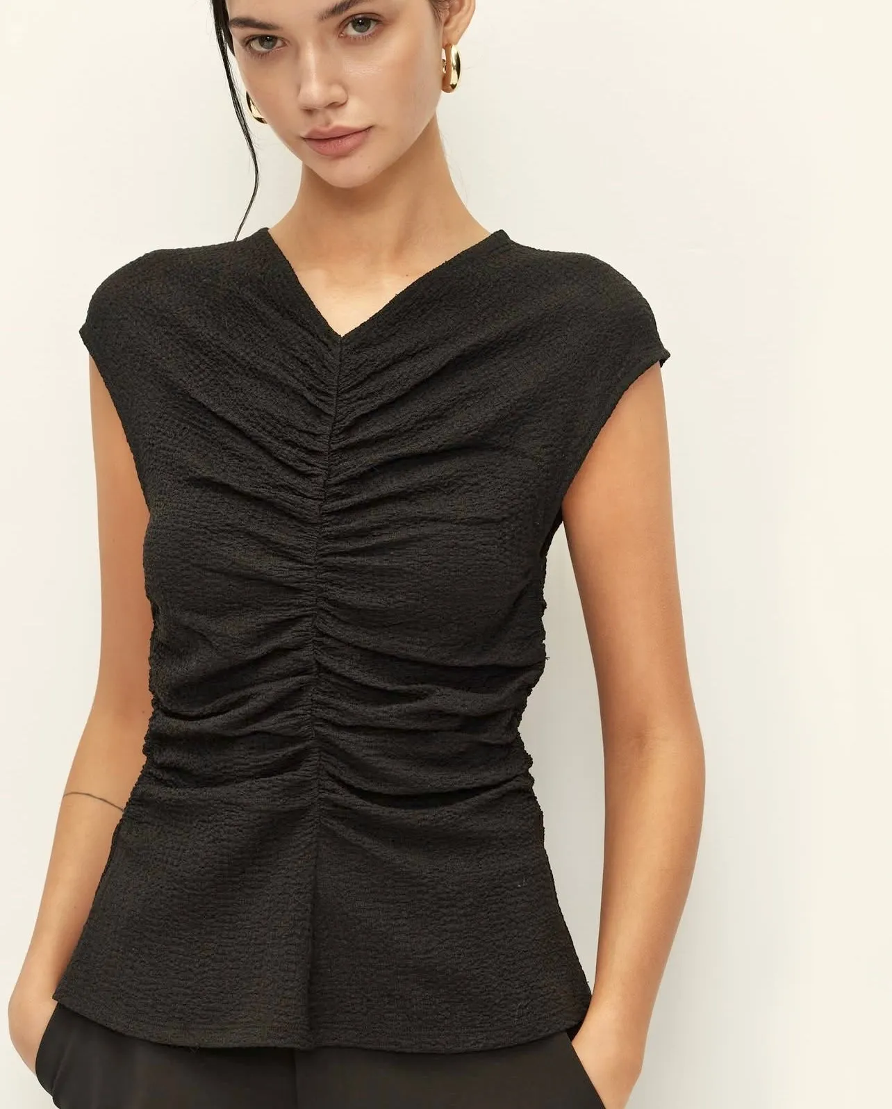 Reinforced Hem Stitching Quick Dry Tech Eva Crinkled Top