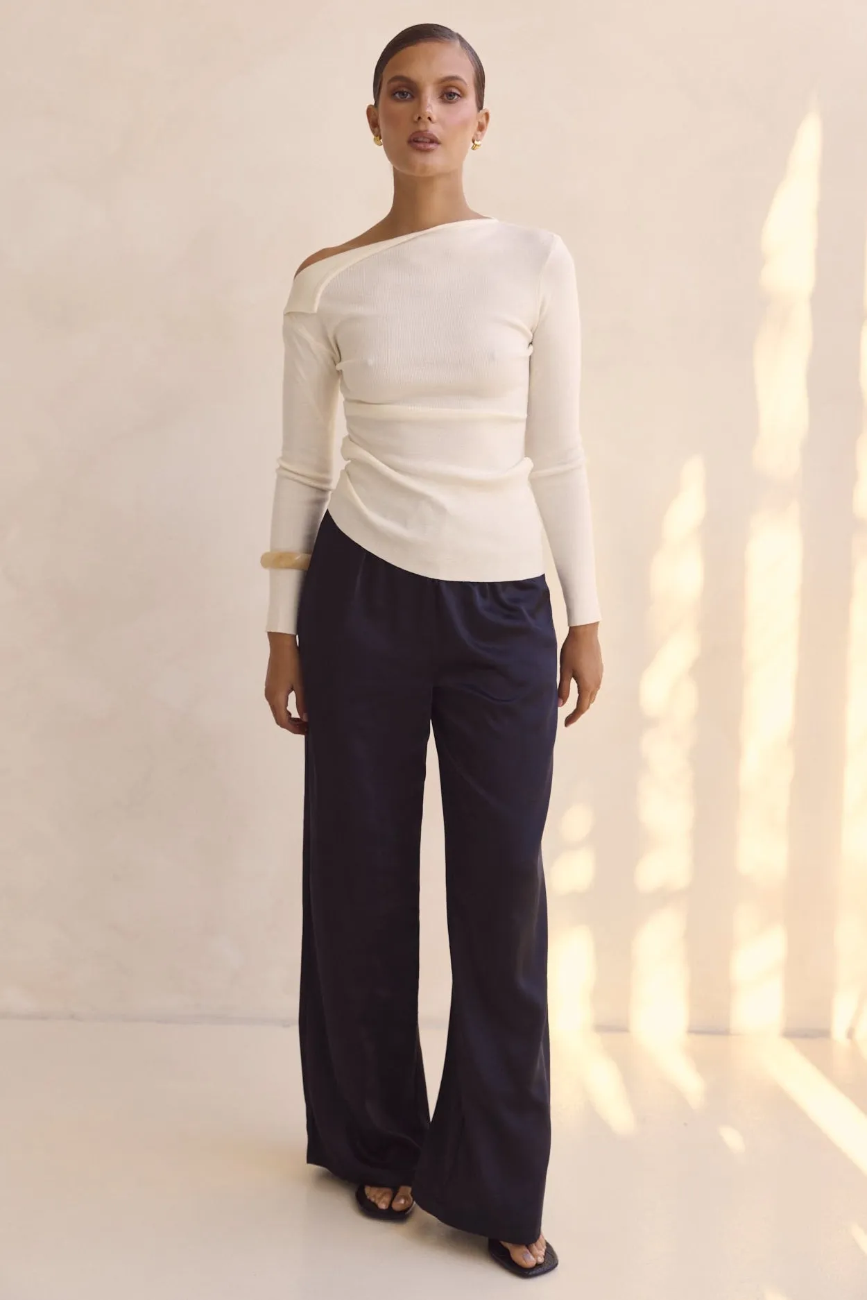 Reinforced Shoulder Tanya Knit Top (Cream)