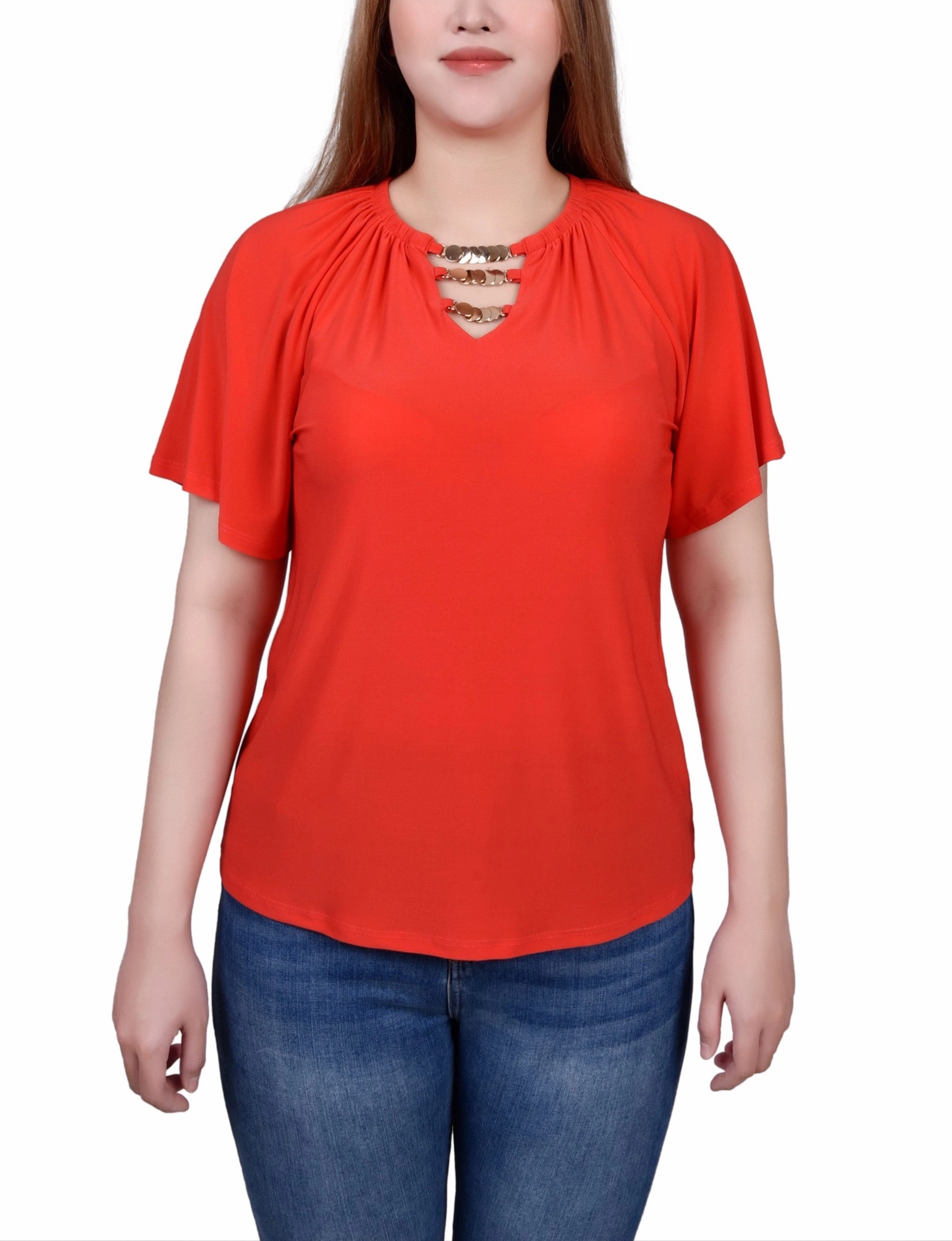 Raglan Sleeve Top With Chain Details StretchMaterial Smooth Seam Transition