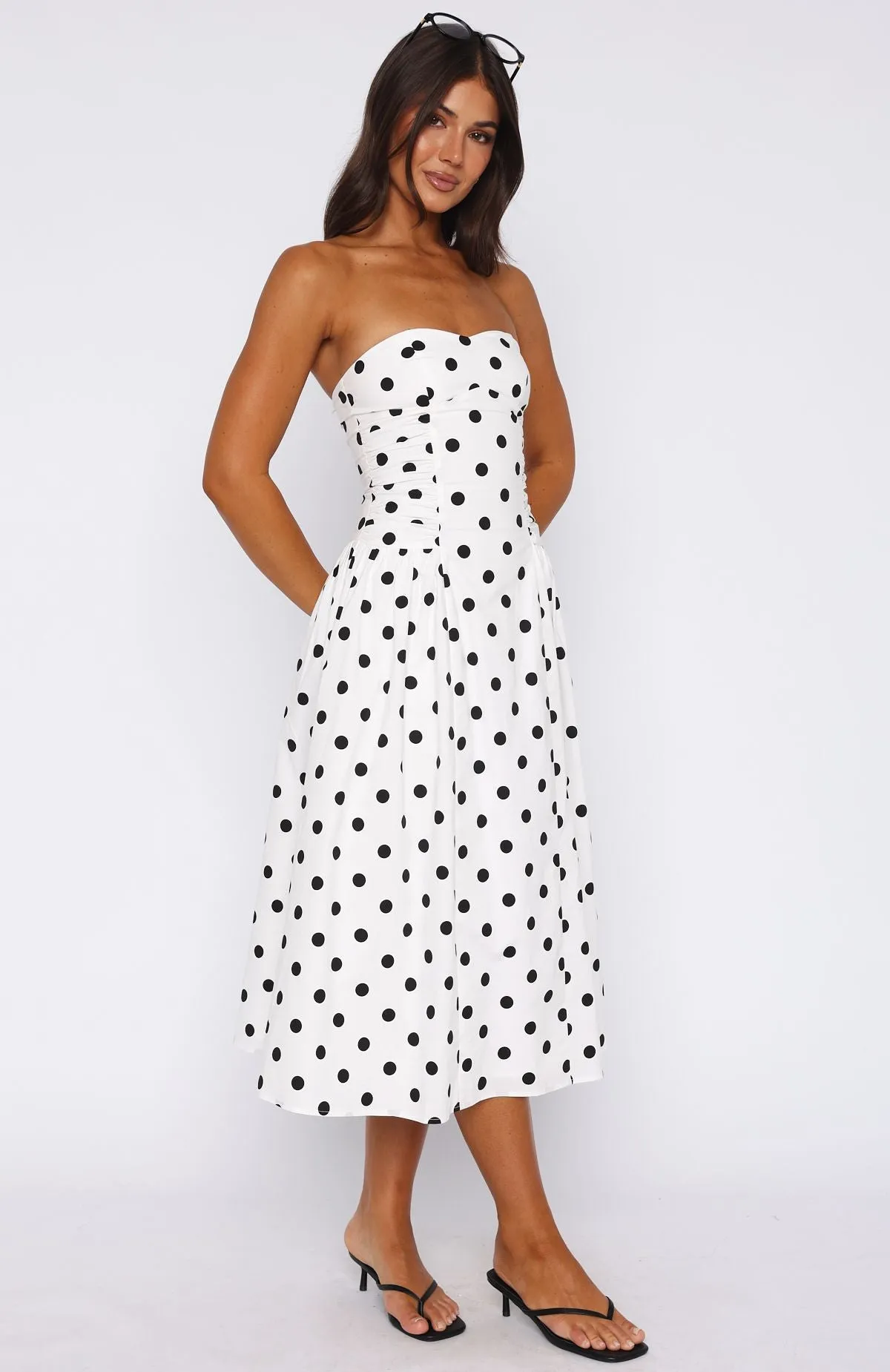 Ultraviolet Protection Fabric Durable Double Stitching Rich In Love Strapless Midi Dress White/Black Polka Dot