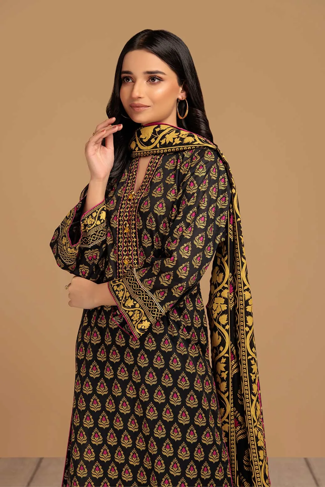RIWAAYAT - 3PC (RST233P56)