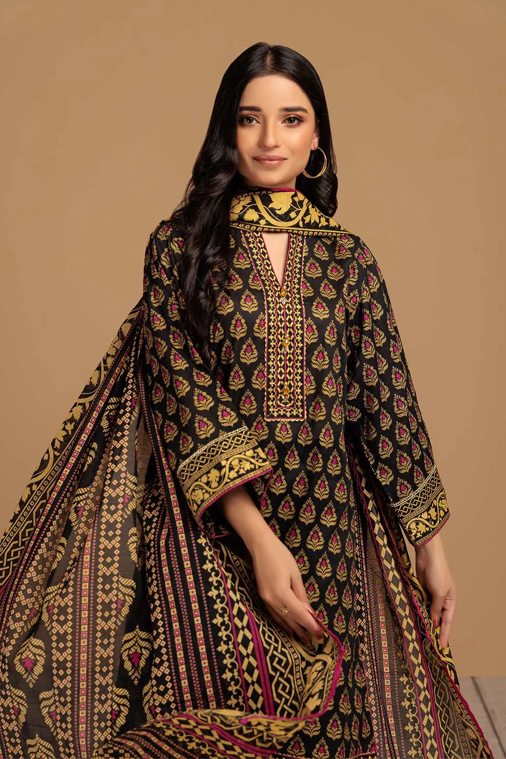 RIWAAYAT - 3PC (RST233P56)