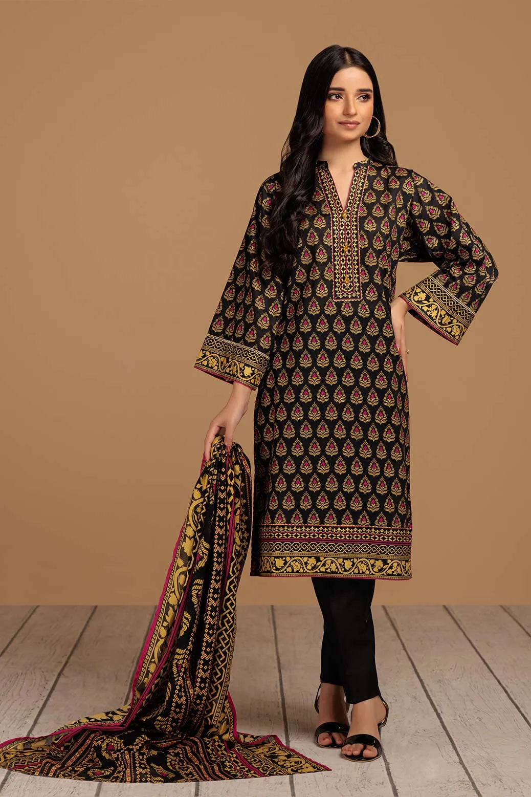 RIWAAYAT - 3PC (RST233P56)
