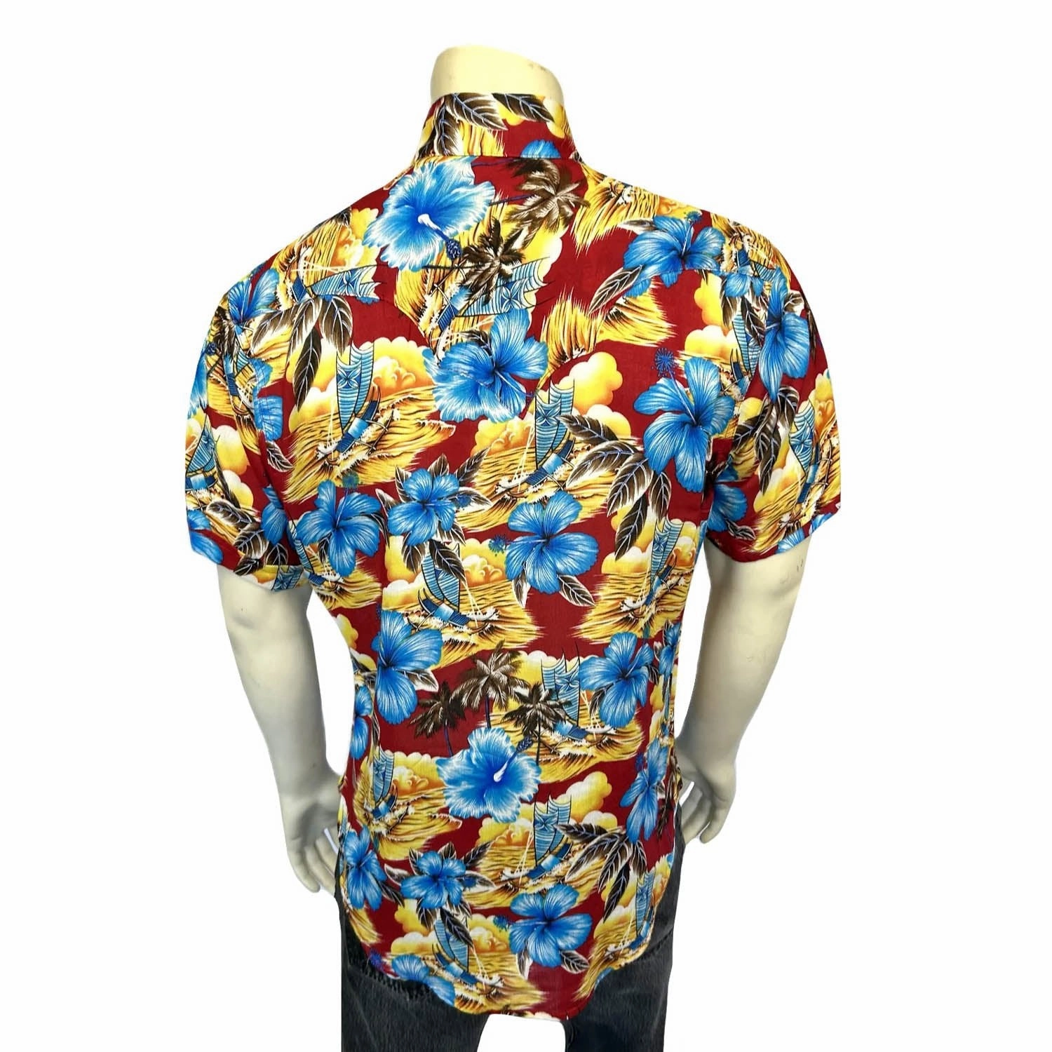 Sporty Comfort Structured Shoulder Support Rockmount Mens Hawaiian Print Western Red 100% Rayon S/S Shirt
