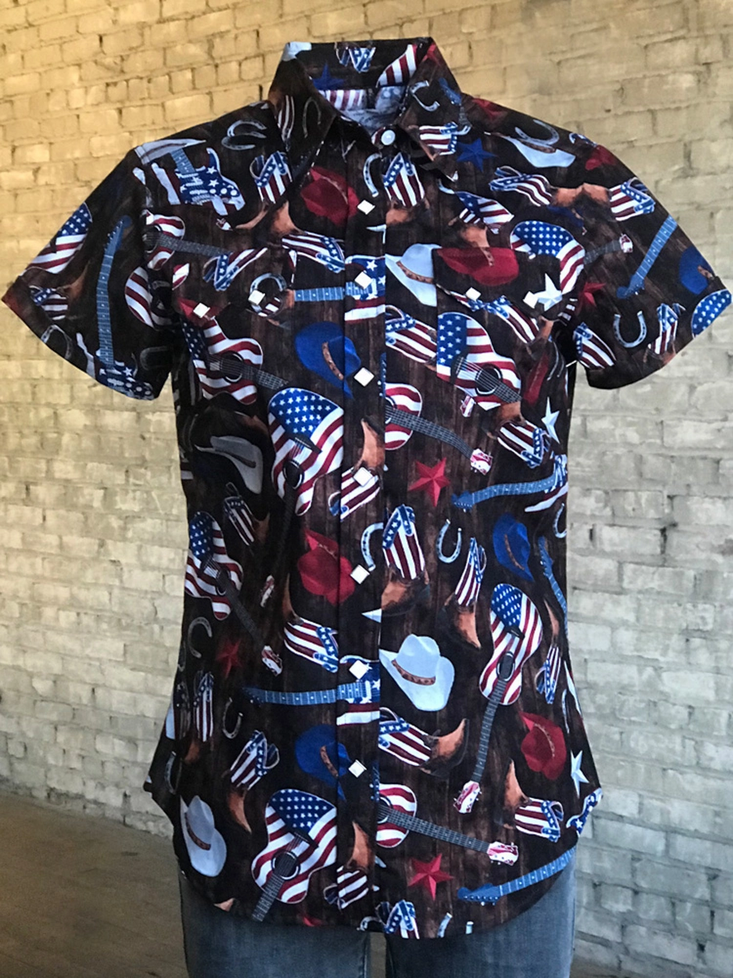 Timeless Style Relaxed Fit Rockmount Womens Multi-Color 100% Cotton American Flag Western S/S Shirt