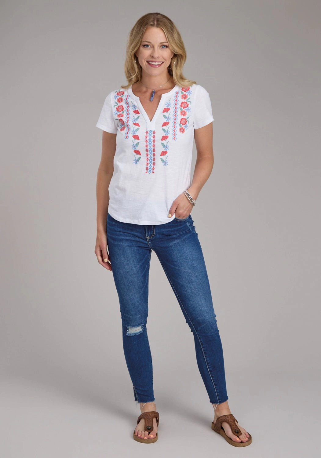 Statement Maker Roper Womens 2434 Red Flowers White 100% Cotton S/S T-Shirt