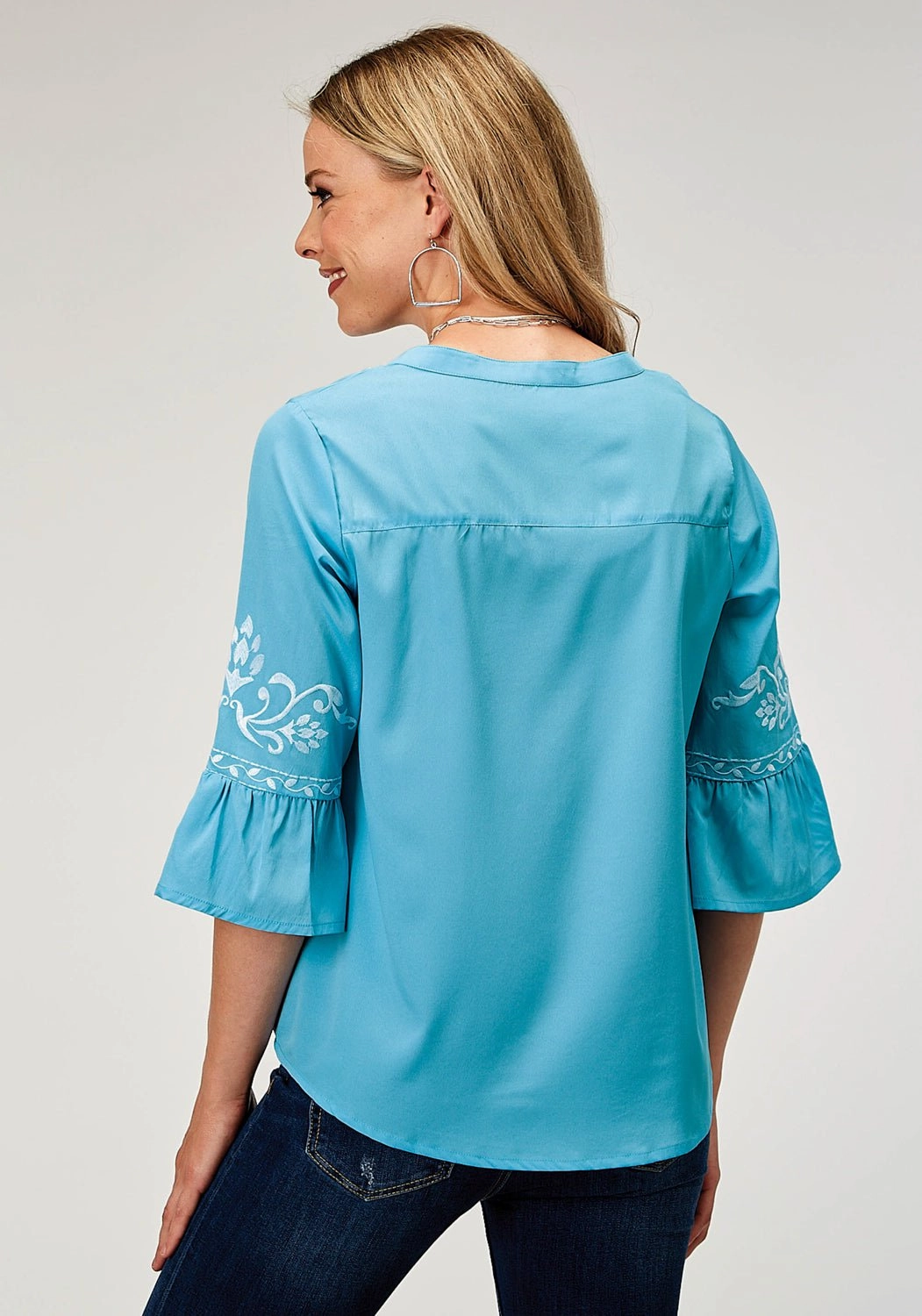 Timeless elegance Comfort Fit Roper Womens Bell Sleeve Embroidery Blue 100% Polyester S/S Blouse