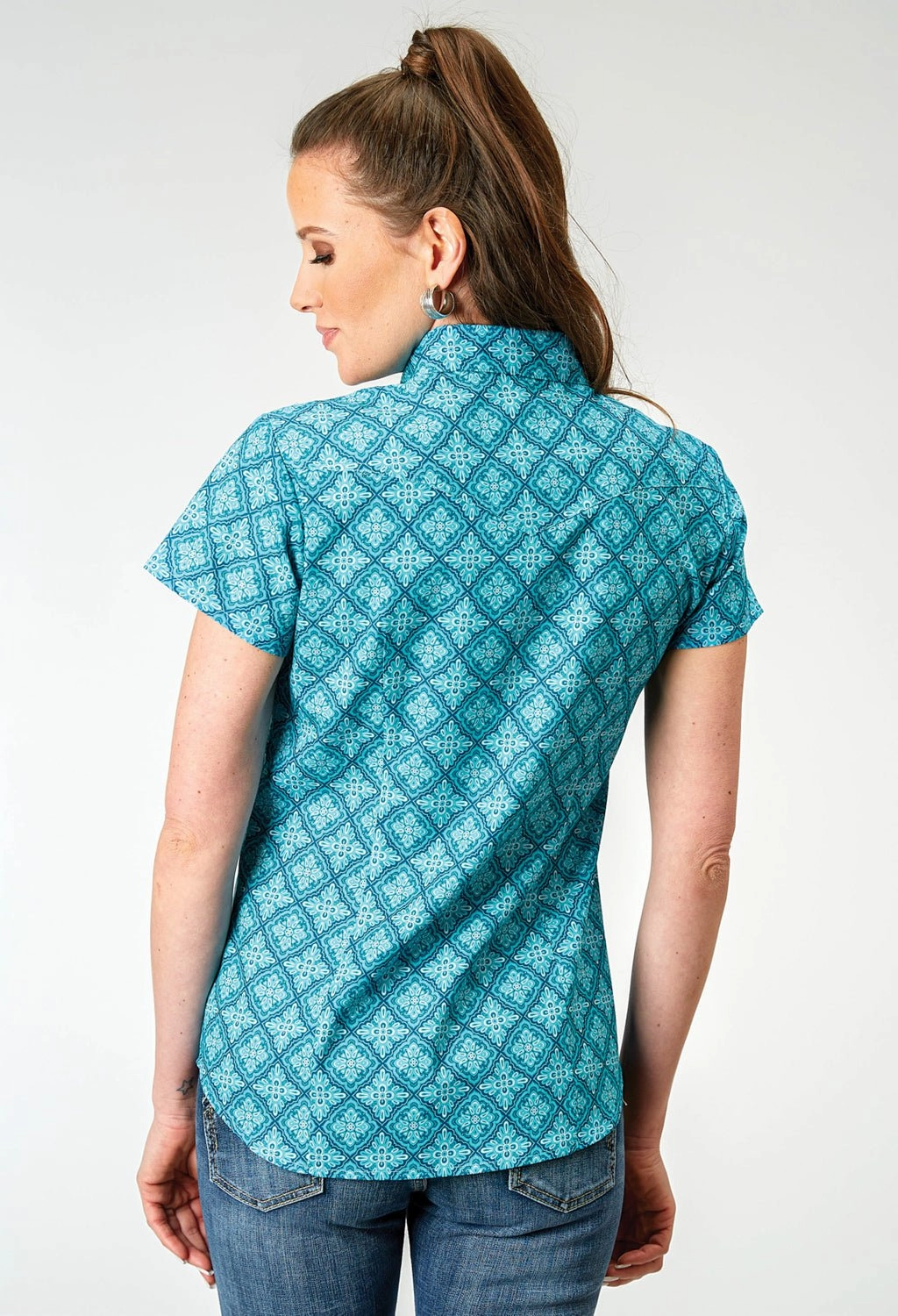 Tall friendly Perfect Layer Roper Womens Lake Medallion Blue 100% Cotton S/S Shirt