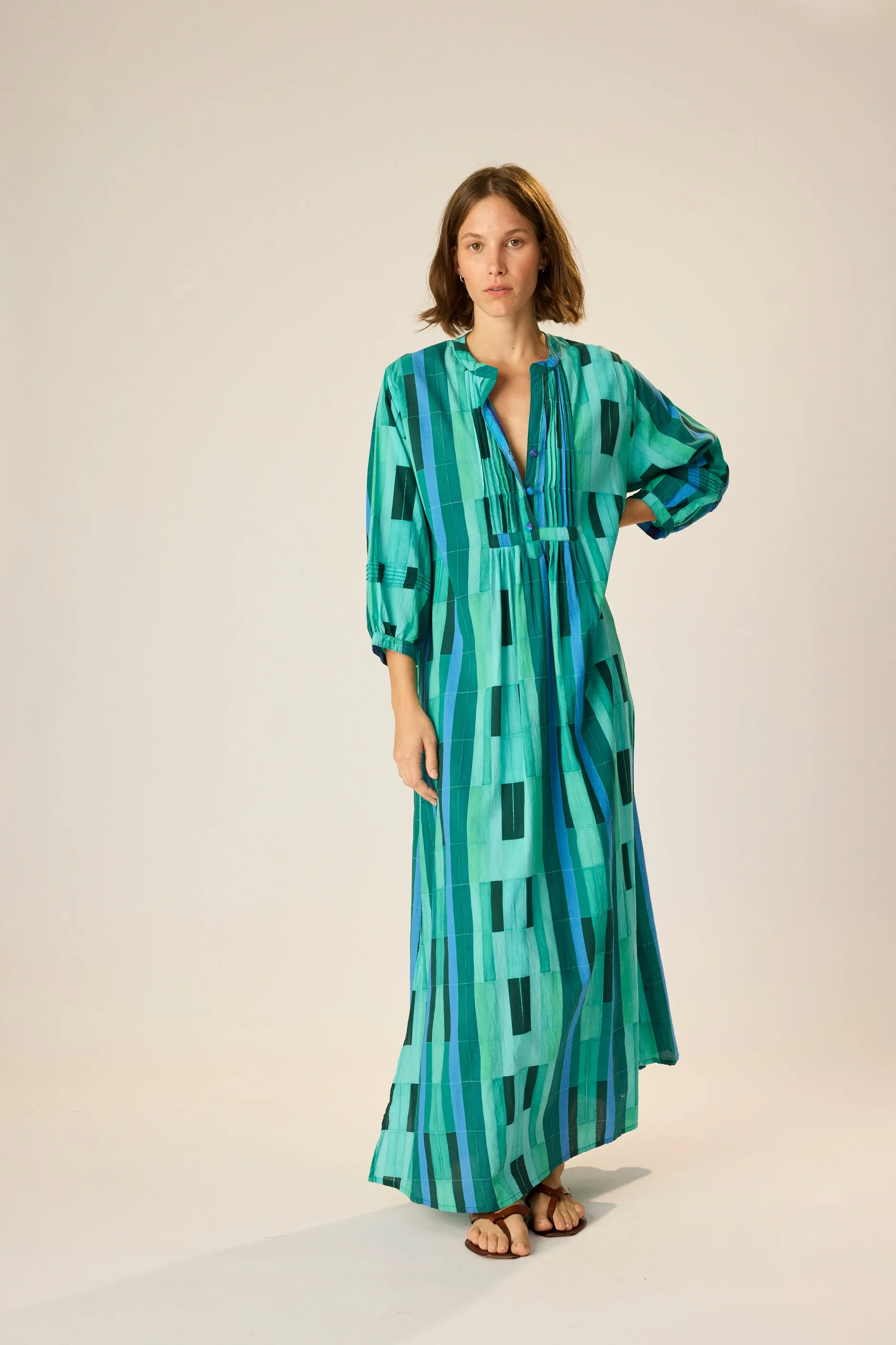 Durable Reinforced Hem LowMaintenanceMaterial SAMMIE MAXI