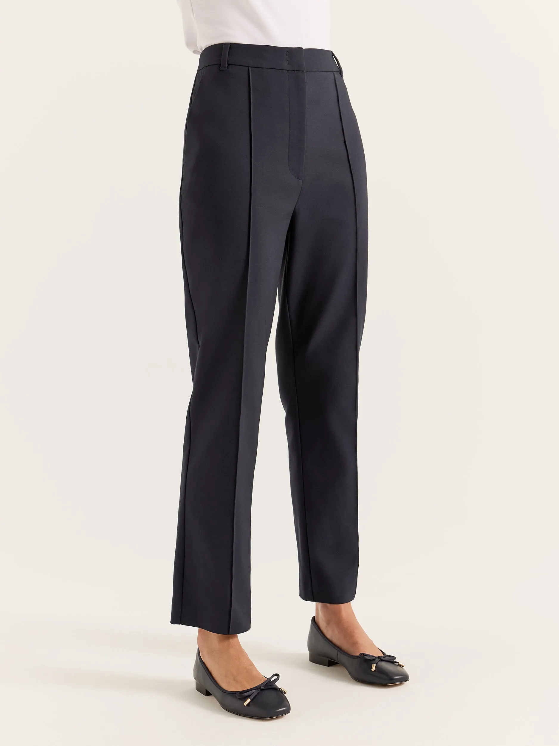 Arianna Pant All Around Fit BreathableFabric