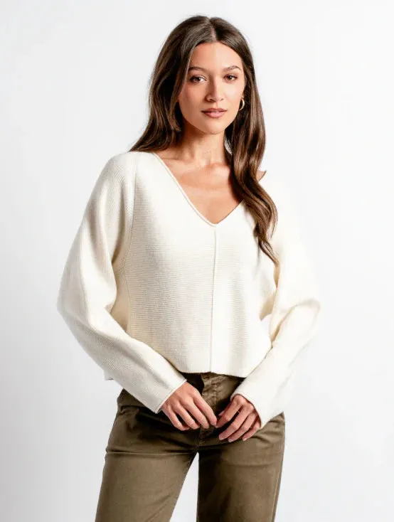 Assima V Top Flexible Knit Construction