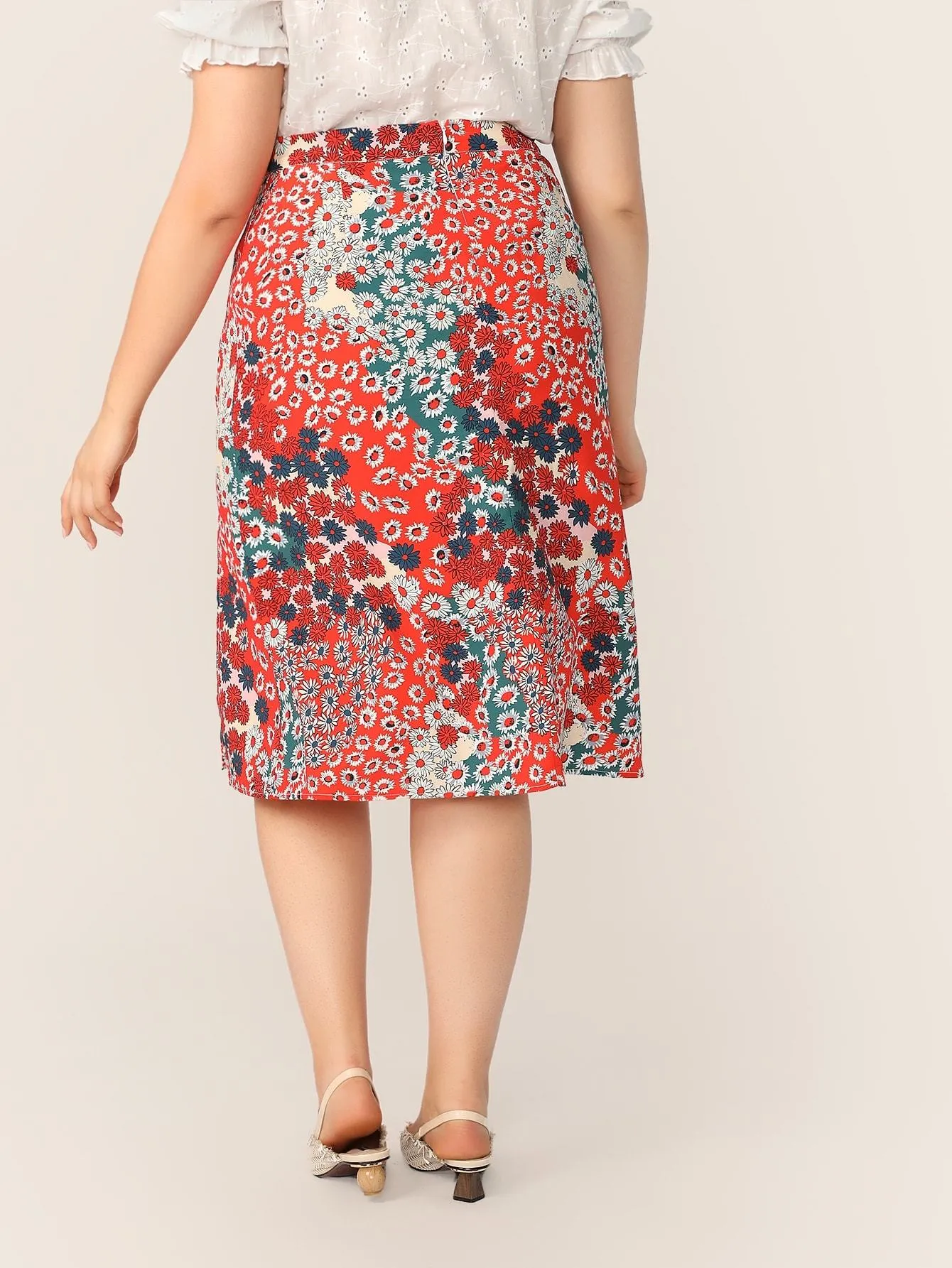 SHEIN Plus Ditsy Floral Button Side Split Skirt