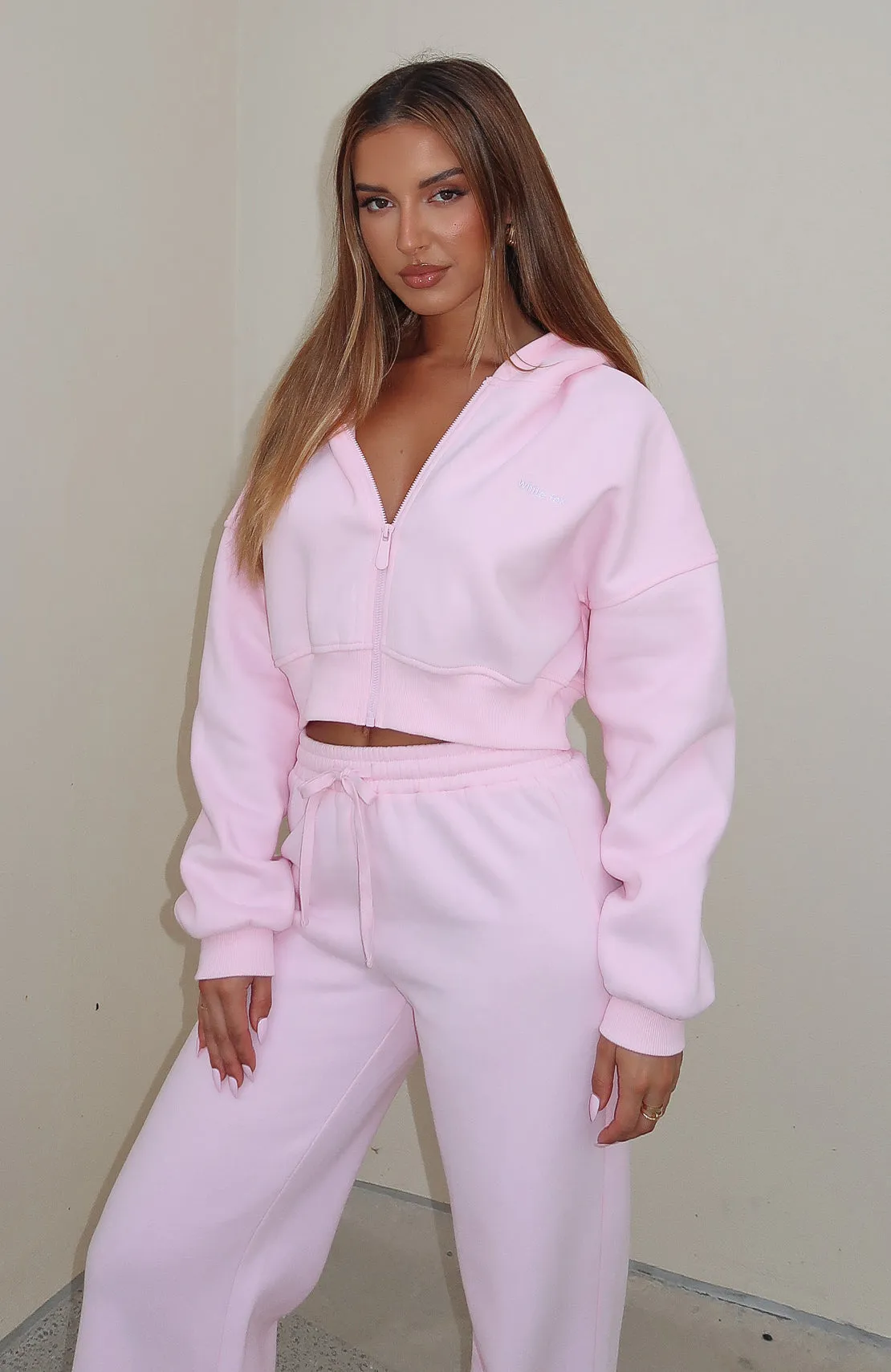 Quick Dry Weaving She's Effortless Cropped Hoodie Posy