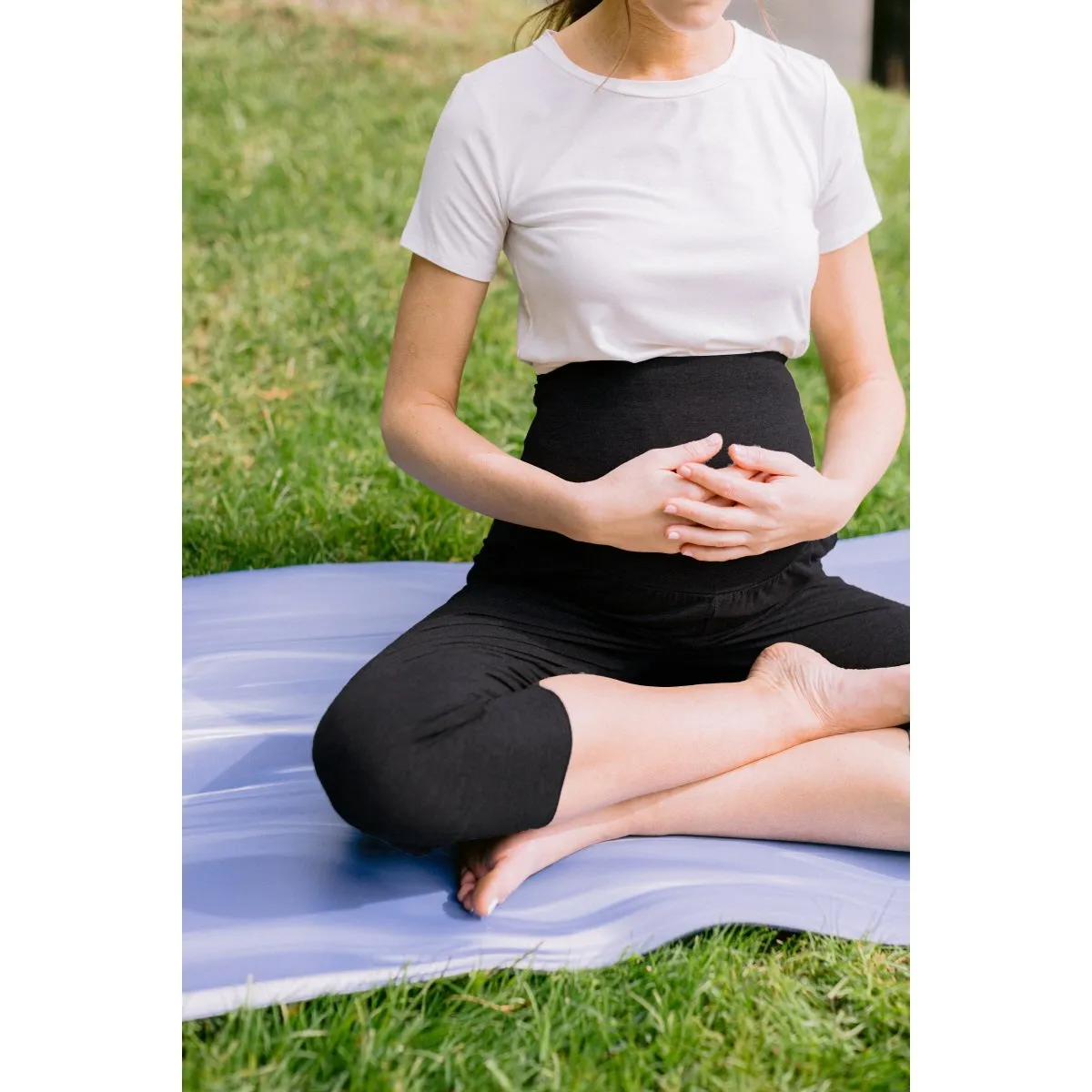 Side Pocket Maternity Capri - Black
