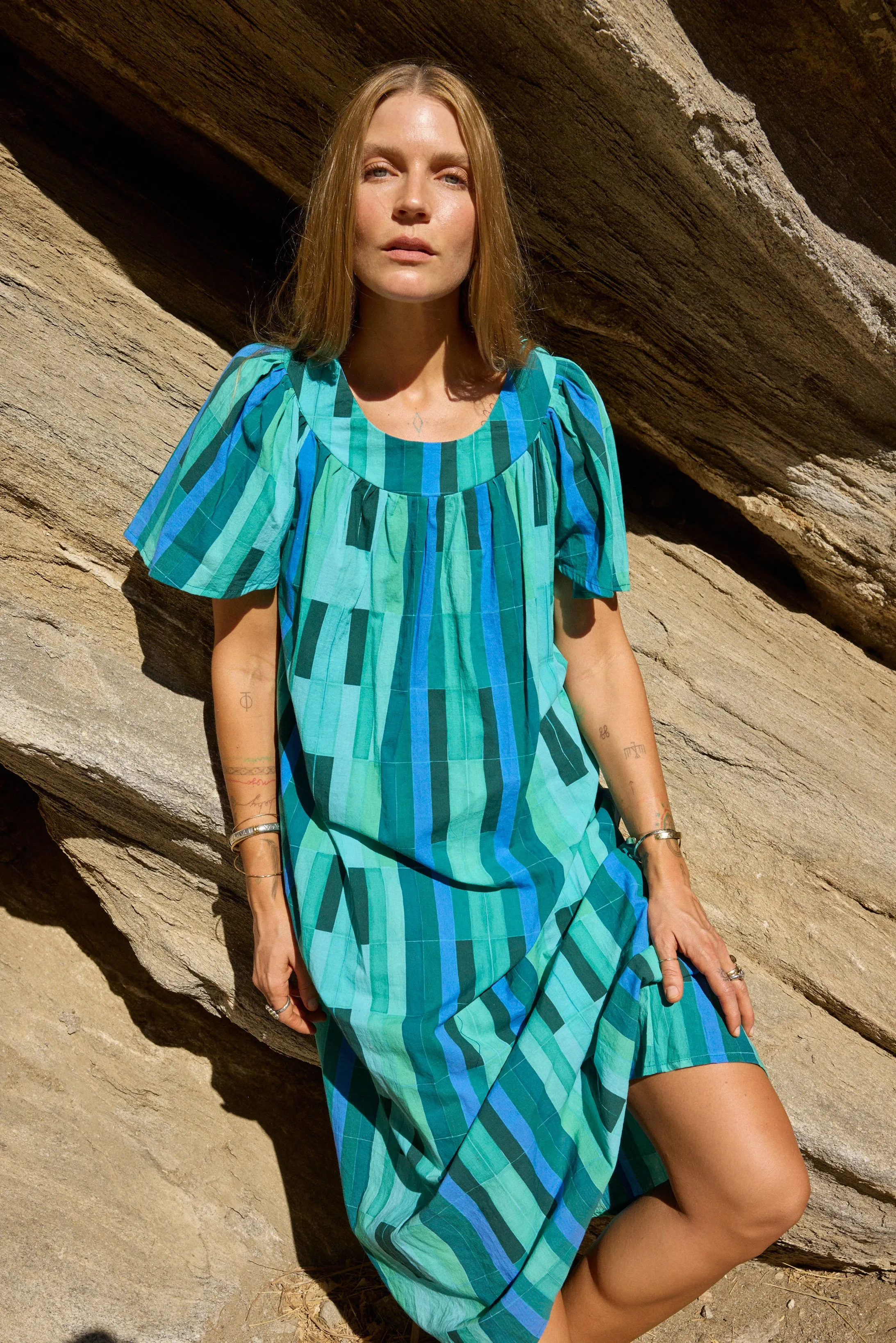 SIENNA DRESS Fitted Design